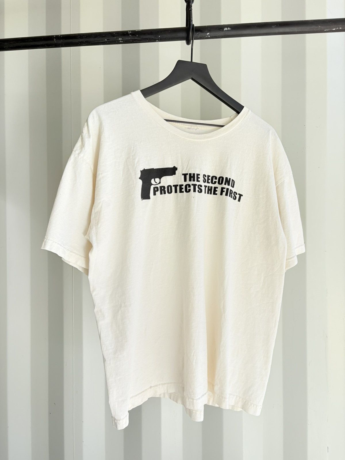 Vintage Vintage Second Amendment Gun Shirt Distressed Faded Grunge Size US XL / EU 56 / 4 - 1 Thumbnail