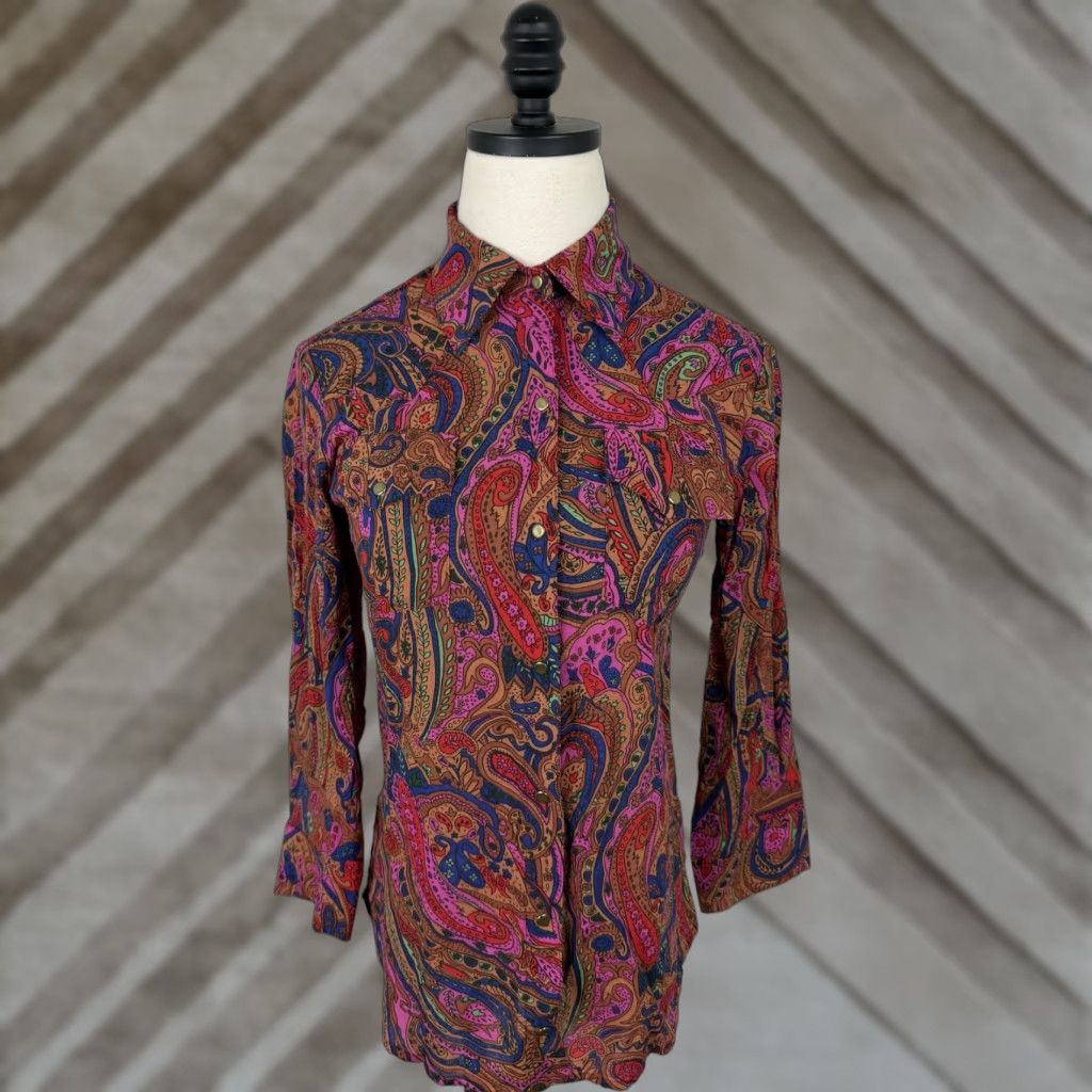 VINTAGE Novella Royale Shirt Womens XS Paisley Print 3/4 Sleeve Collared Snap Front Pink 60s 70s Boho Womens XS