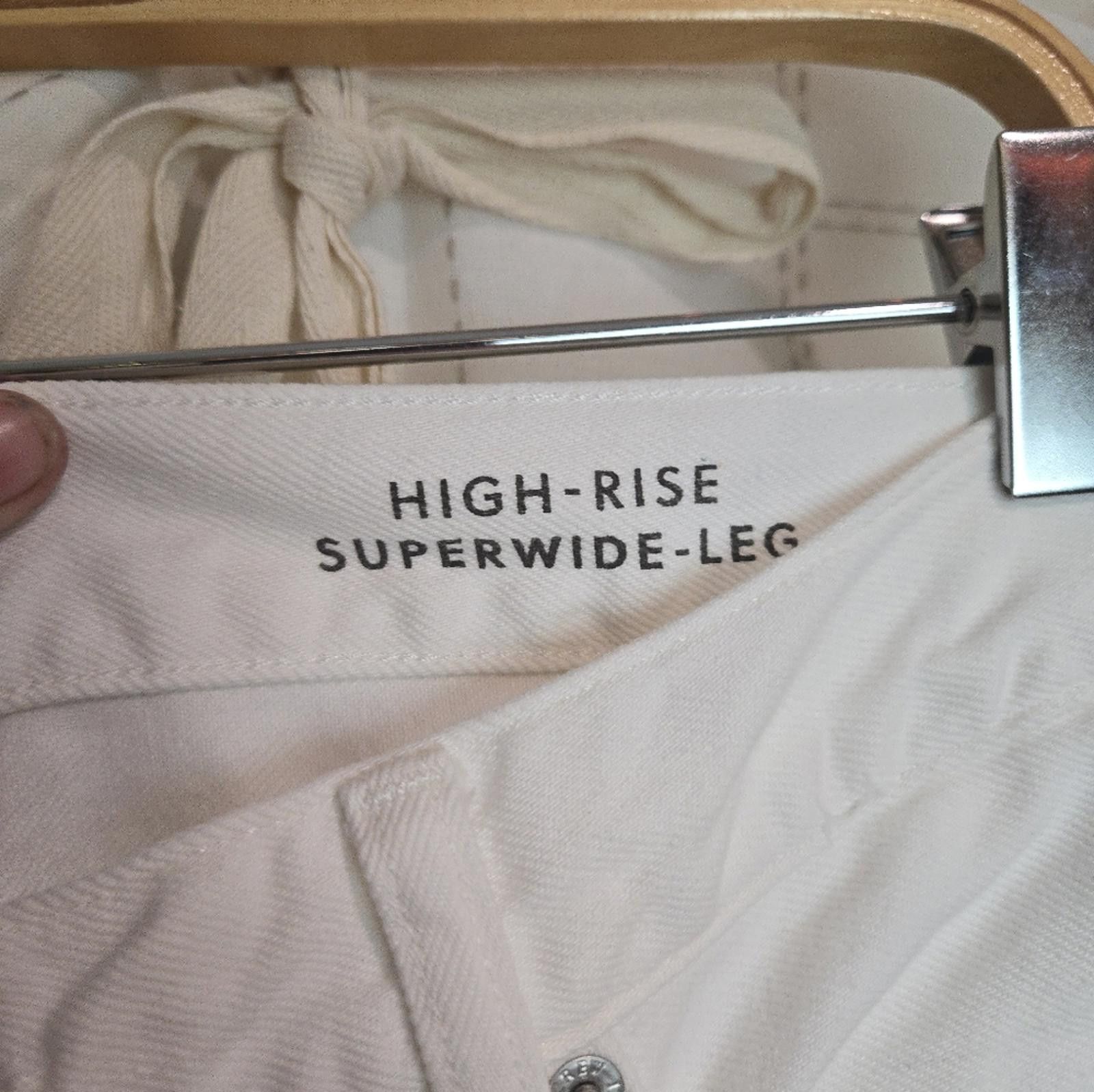 J.Crew J Crew High-rise Superwide-leg Jean in White Size 32" / US 10 / IT 46 - 3 Thumbnail