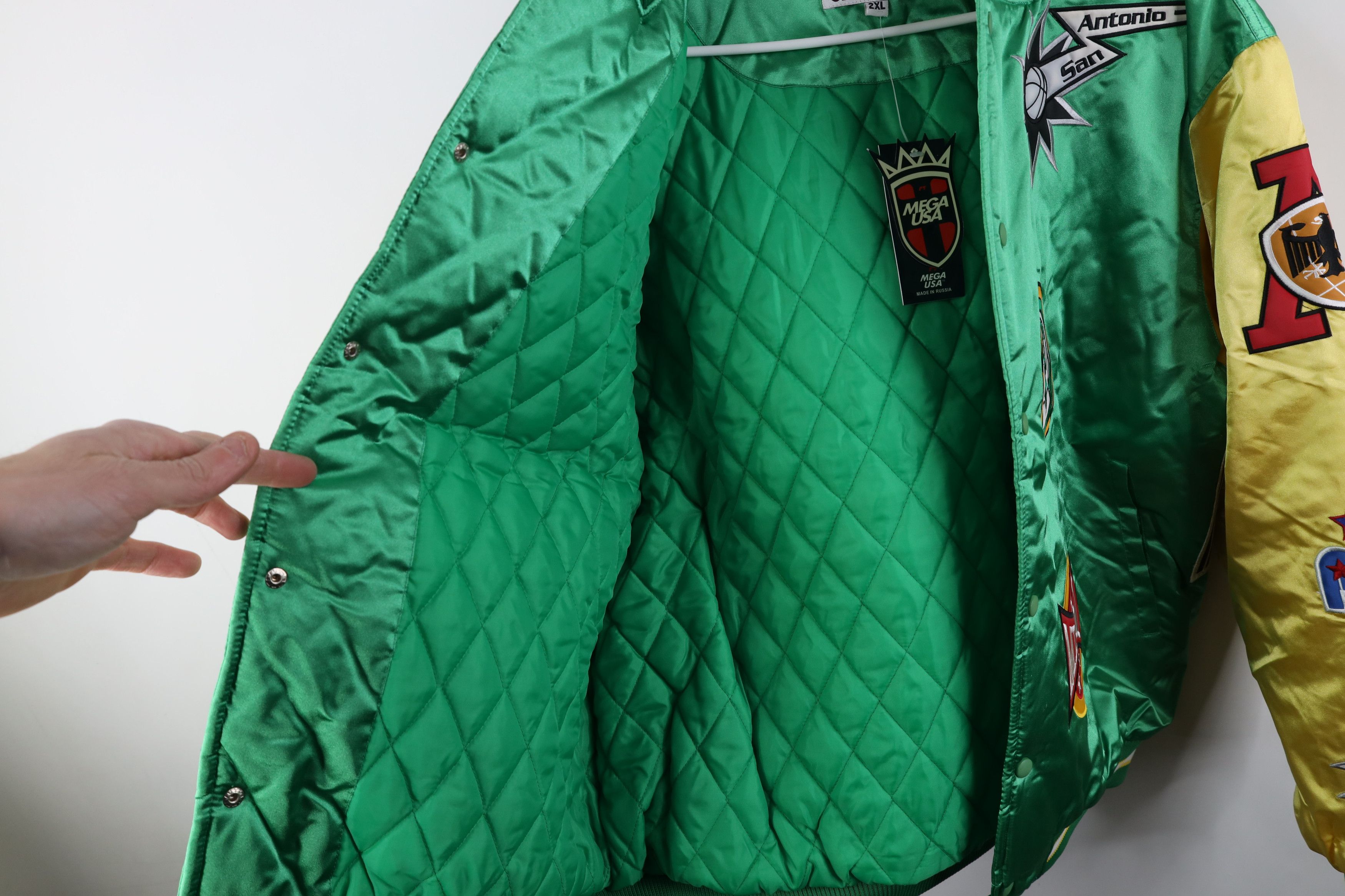 Vintage Deadstock Vintage 90s Y2K Basketball Satin Bomber Jacket Size US XXL / EU 58 / 5 - 8 Thumbnail