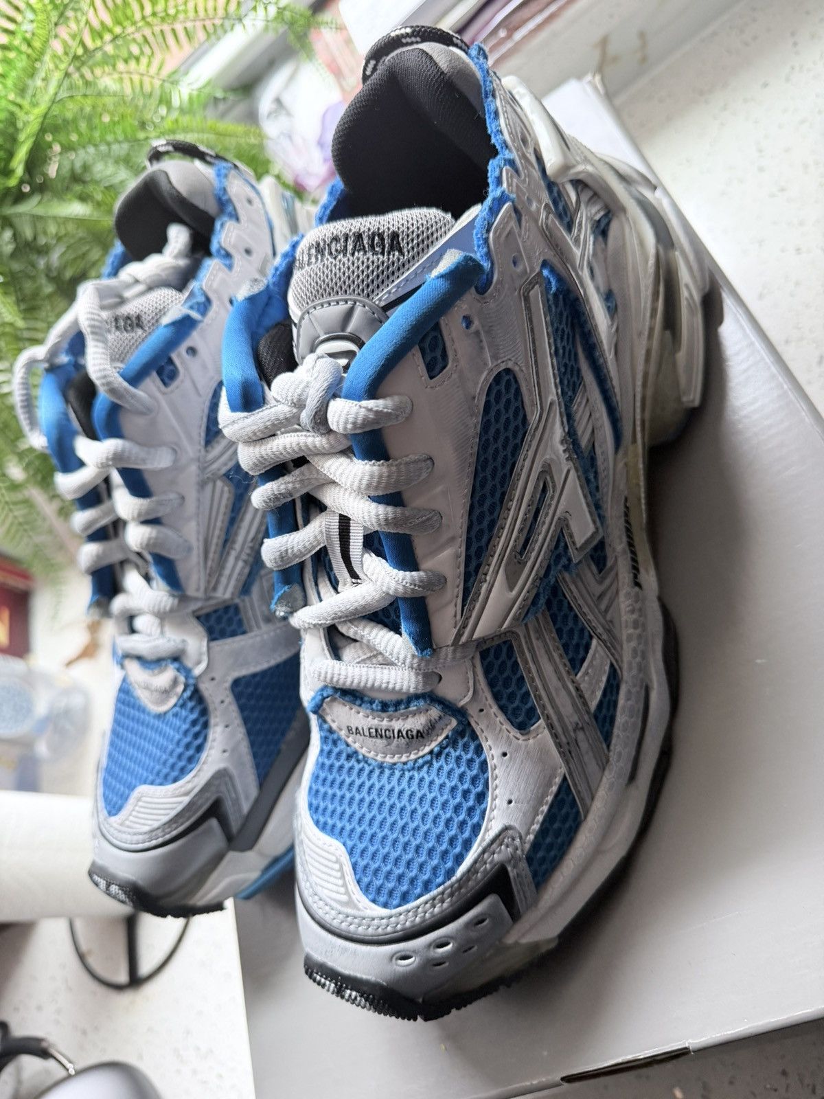 Balenciaga Balenciaga Runner Blue White Grey Black women Sneakers Size US 9 / IT 39 - 2 Thumbnail
