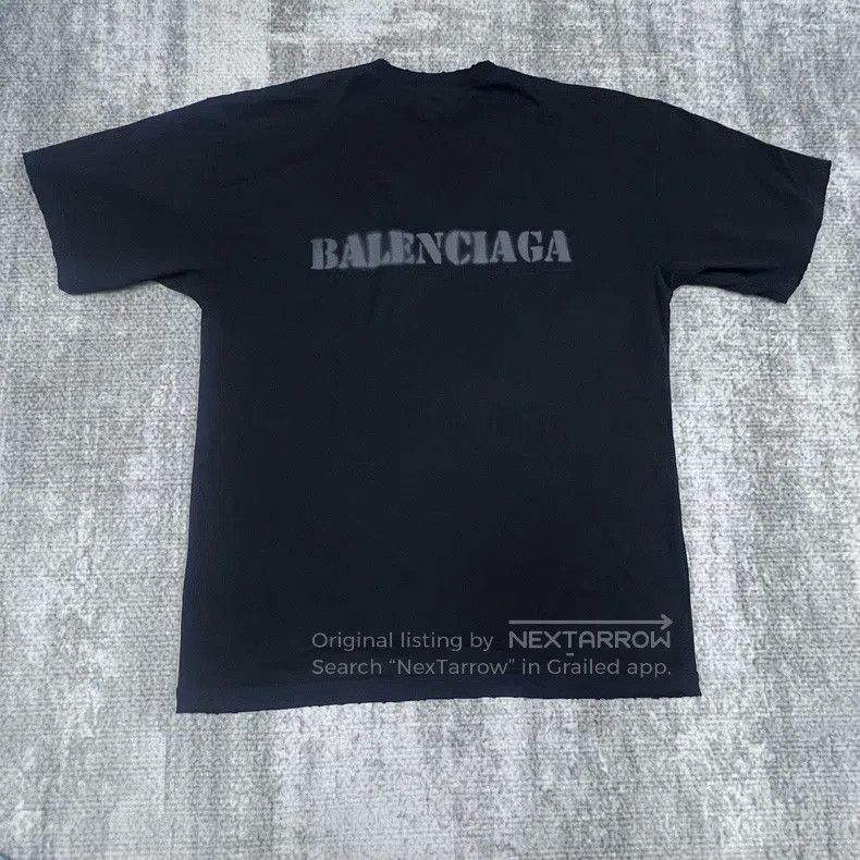 Balenciaga Balenciaga Inkblot blurred logo Size US M / EU 48-50 / 2 - 2 Thumbnail