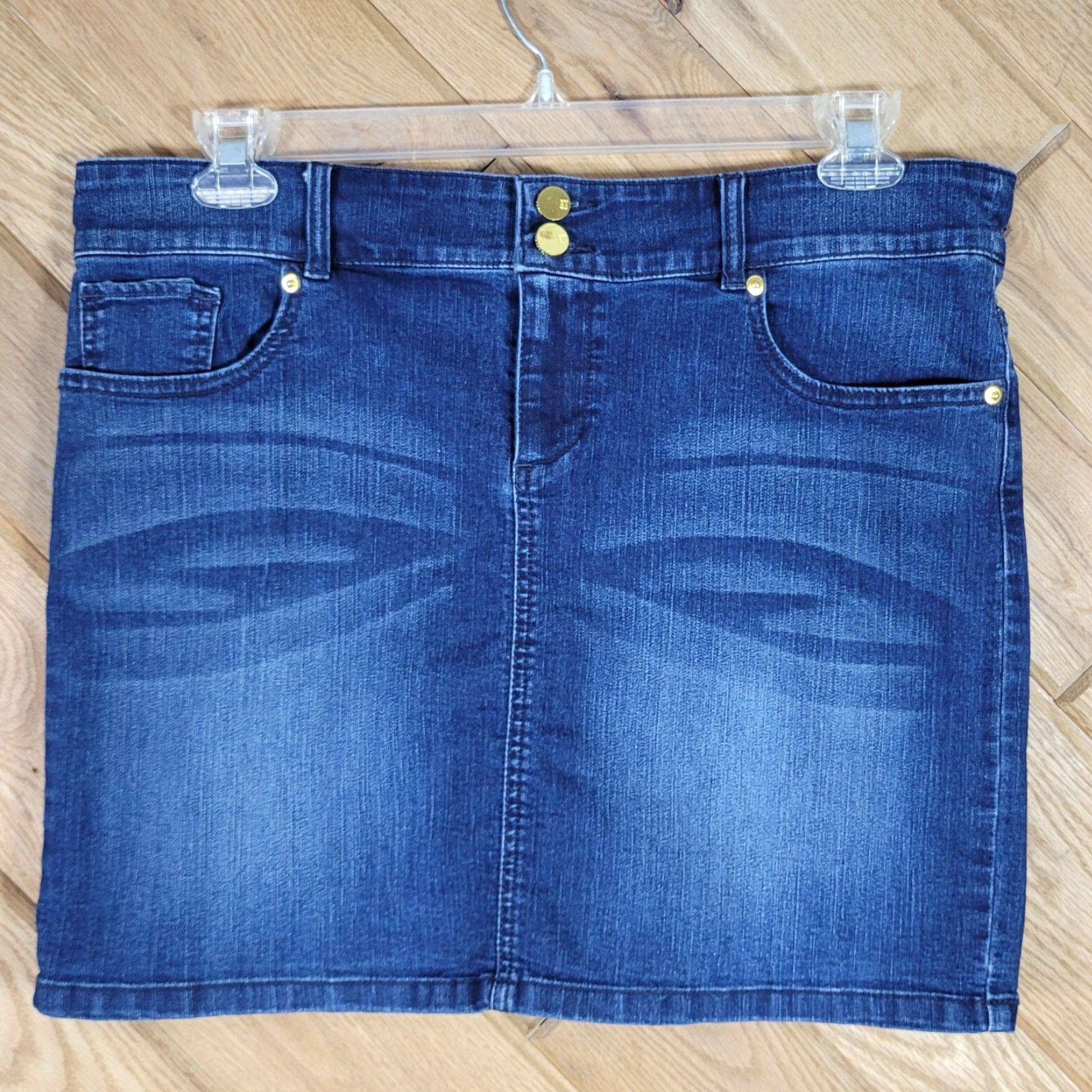 Vintage New York & Company Womens Denim Mini Skirt Size 12 Medium Wash Skirt Denim Blue Shorts 16.5" 18" Men? (Oops) Size 34" / US 12 / IT 48 - 2 Thumbnail