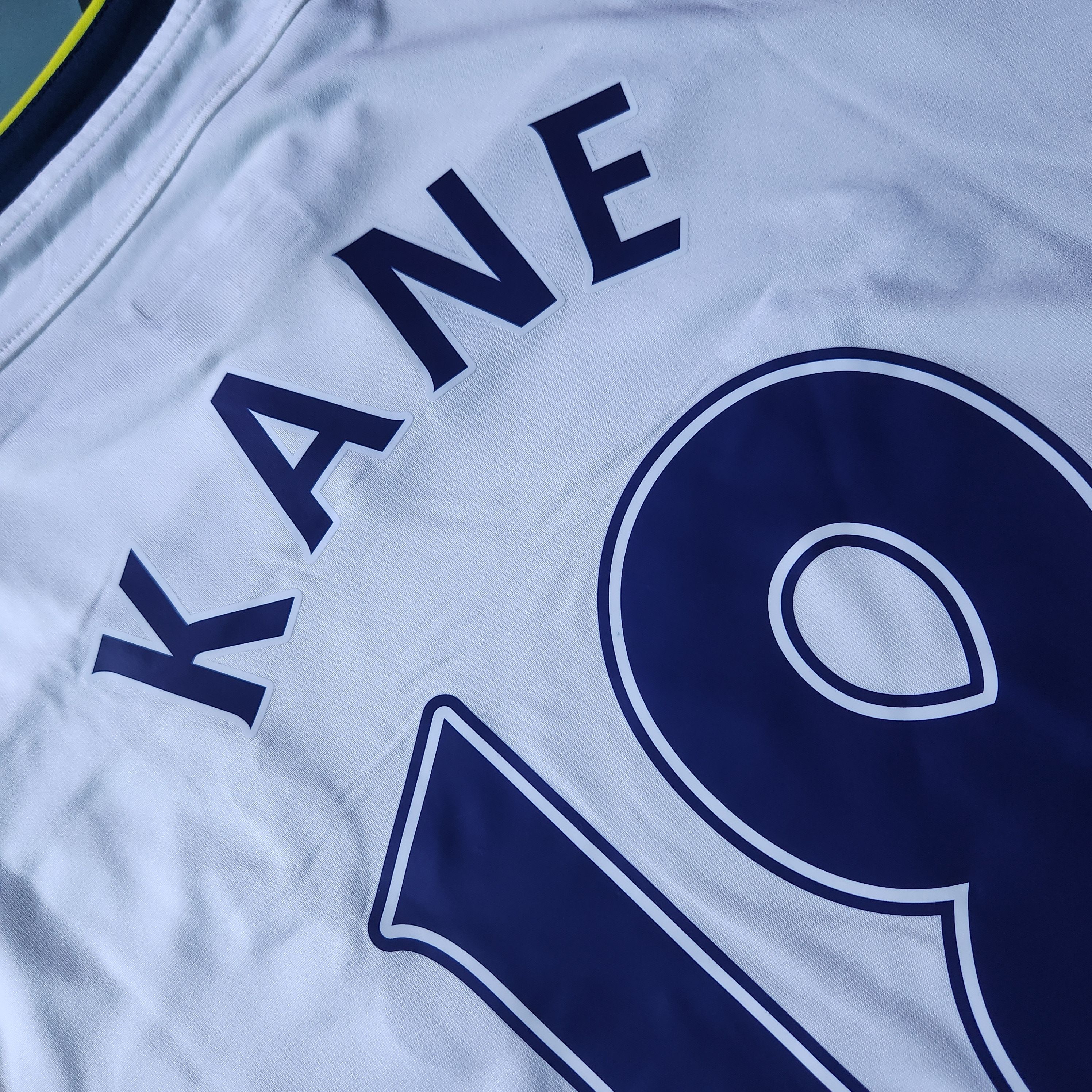 Under Armour Authentic Tottenham Hotspur Spurs KANE 2014-2015 Home Jersey Size US M / EU 48-50 / 2 - 4 Thumbnail