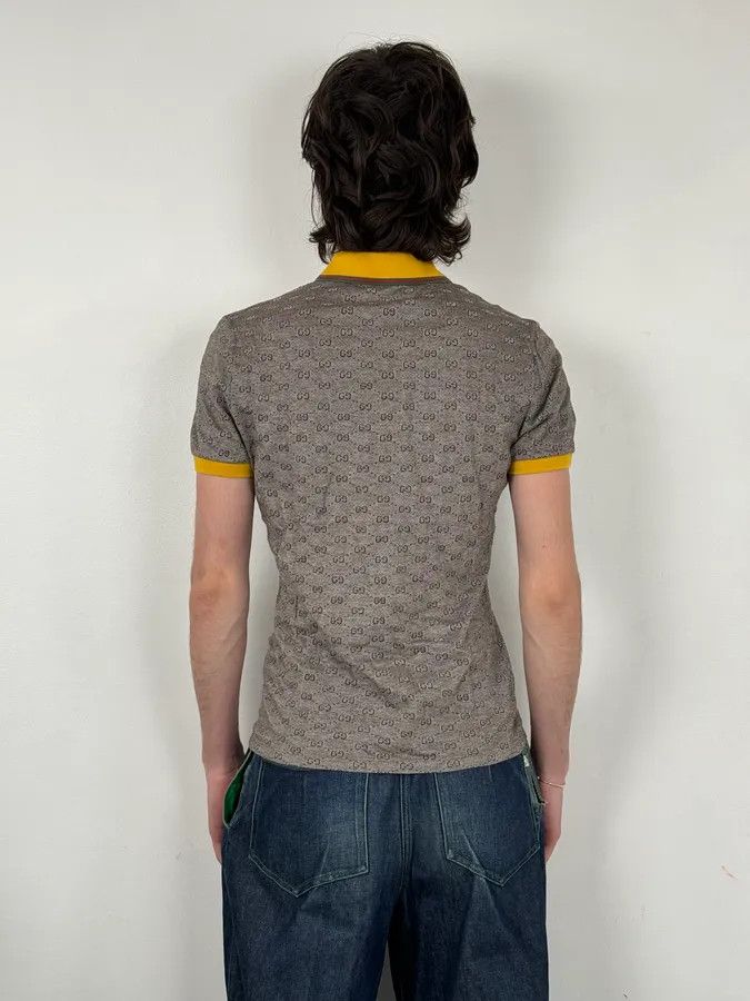 Gucci 2000s Gucci Grey Monogram Contrast Yellow Collar Polo Size US S / EU 44-46 / 1 - 3 Thumbnail