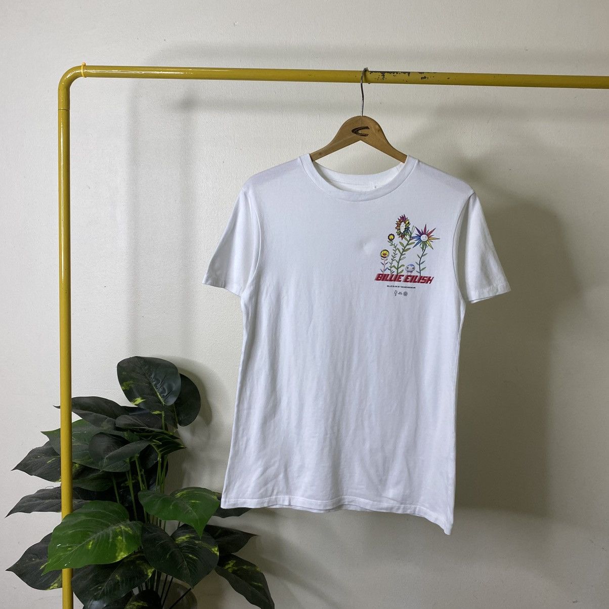 Takashi Murakami Takashi Murakami x Billie Eilish For Uniqlo Collaboration T Size US S / EU 44-46 / 1 - 1 Thumbnail