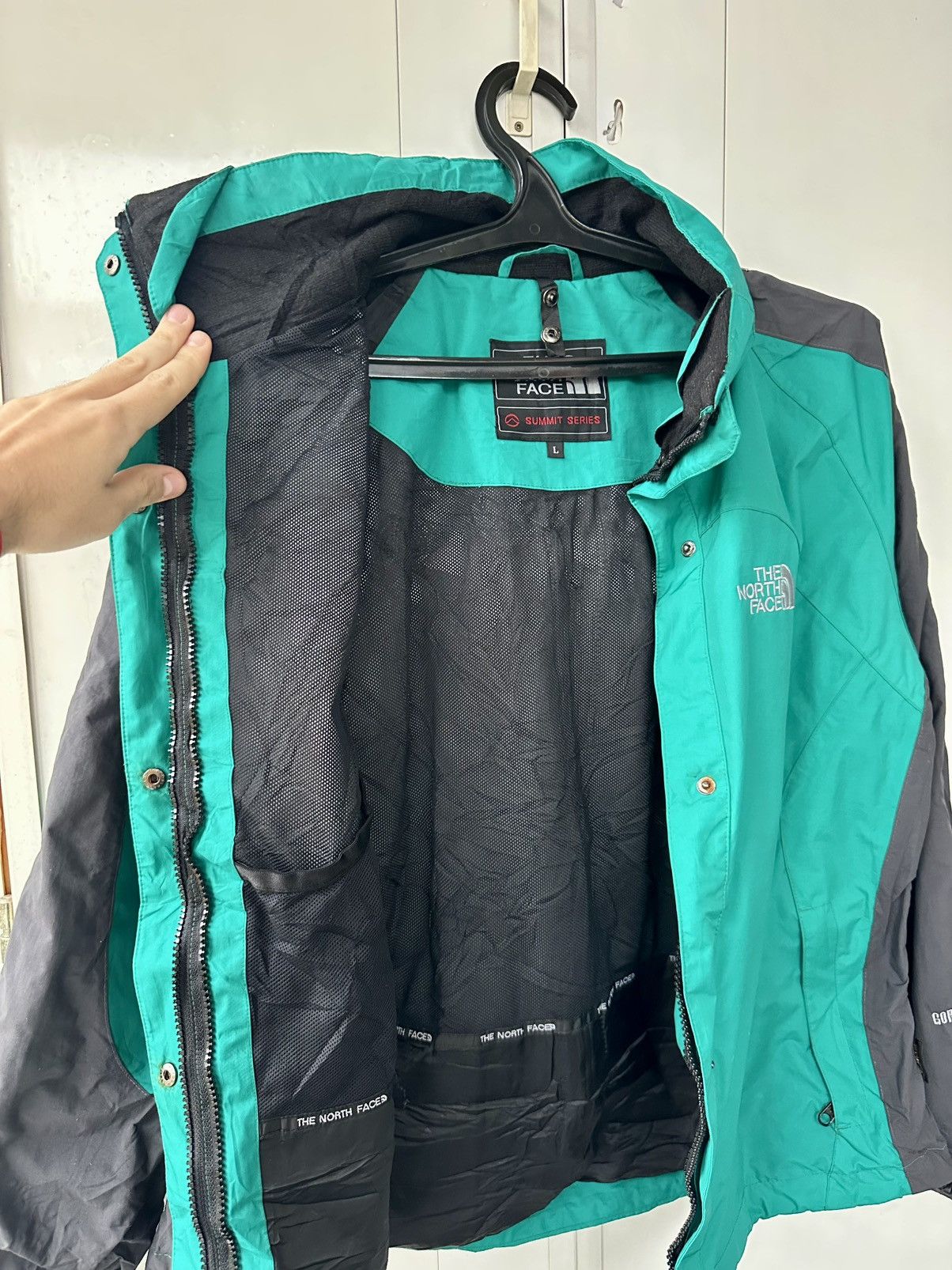 The North Face Vintage The North Face Gore-Tex Summit Series Jacket Size US L / EU 52-54 / 3 - 14 Thumbnail