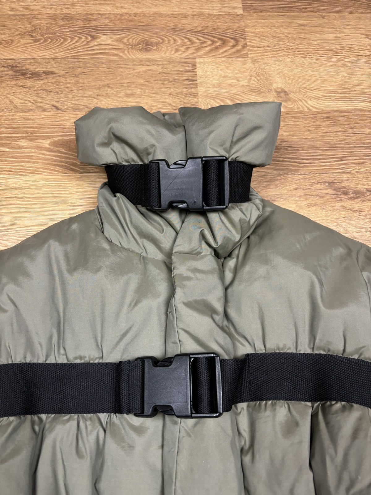 Jean Paul Gaultier FW2003 Jean Paul Gaultier Bondage Puffer Jacket Size XS / US 0-2 / IT 36-38 - 9 Thumbnail