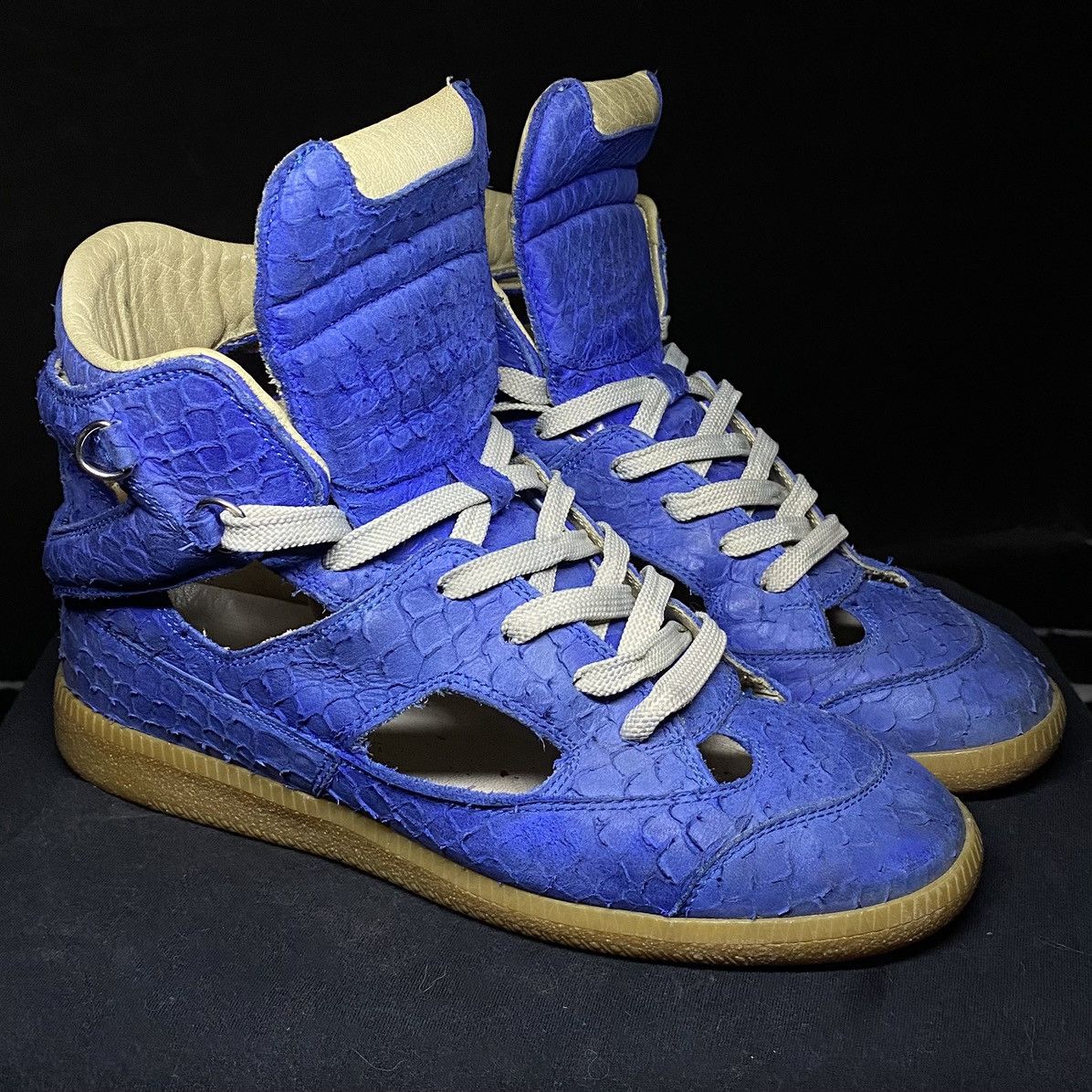 Maison Margiela 2013 Cut-Out High-Top Trainers - Cobalt Blue Python Effect Size US 6.5 / EU 39-40 - 3 Thumbnail