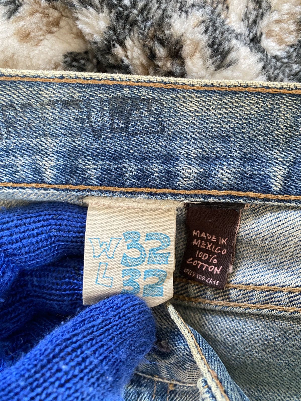 Hollister × Japanese Brand Hollister Co X Louis Vuitton MLB Distressed Denim Size US 33 - 16 Thumbnail