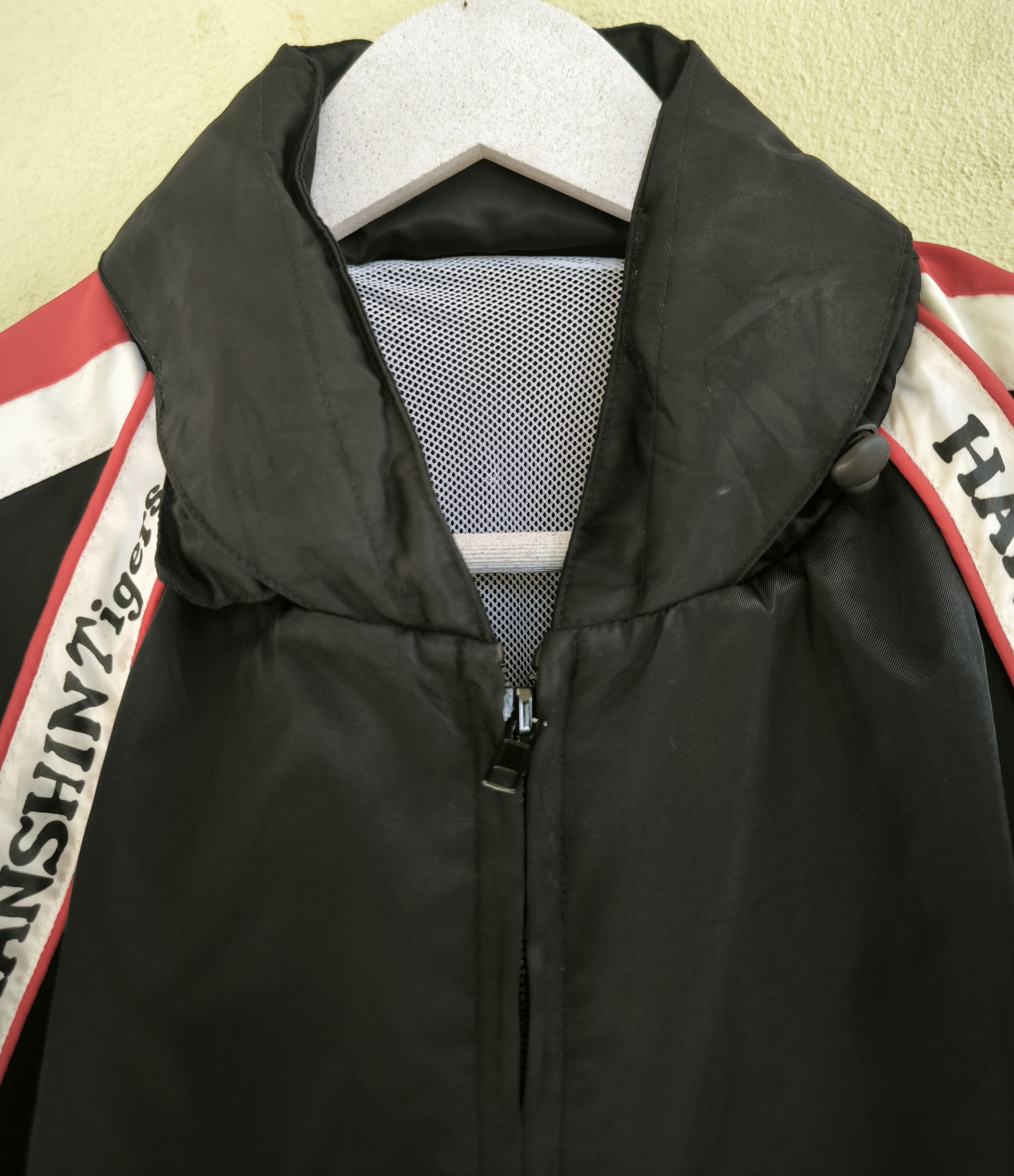 Japanese Brand HANSHIN TIGERS hoodie rain overcoat Size US L / EU 52-54 / 3 - 5 Thumbnail