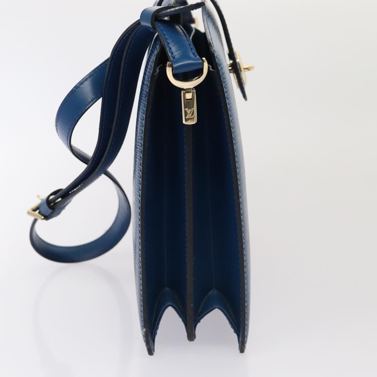 Louis Vuitton LOUIS VUITTON Epi Capuchin Shoulder Bag Blue M52345 Size ONE SIZE - 4 Thumbnail