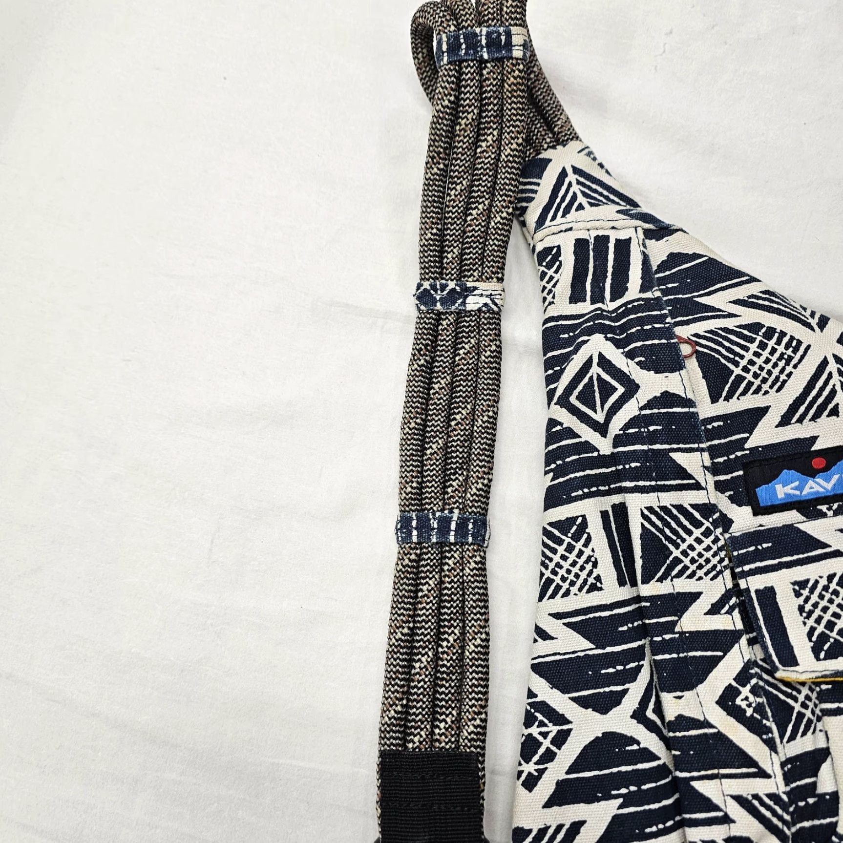 KAVU KAVU Rope Sling Bag Black Beige AZTEC Geometric TRIBAL Shoulder Backpack, Canvas, Cotton, Crossbody Strap, Adjustable, Medium, Men, Vintage: No Size ONE SIZE - 7 Thumbnail
