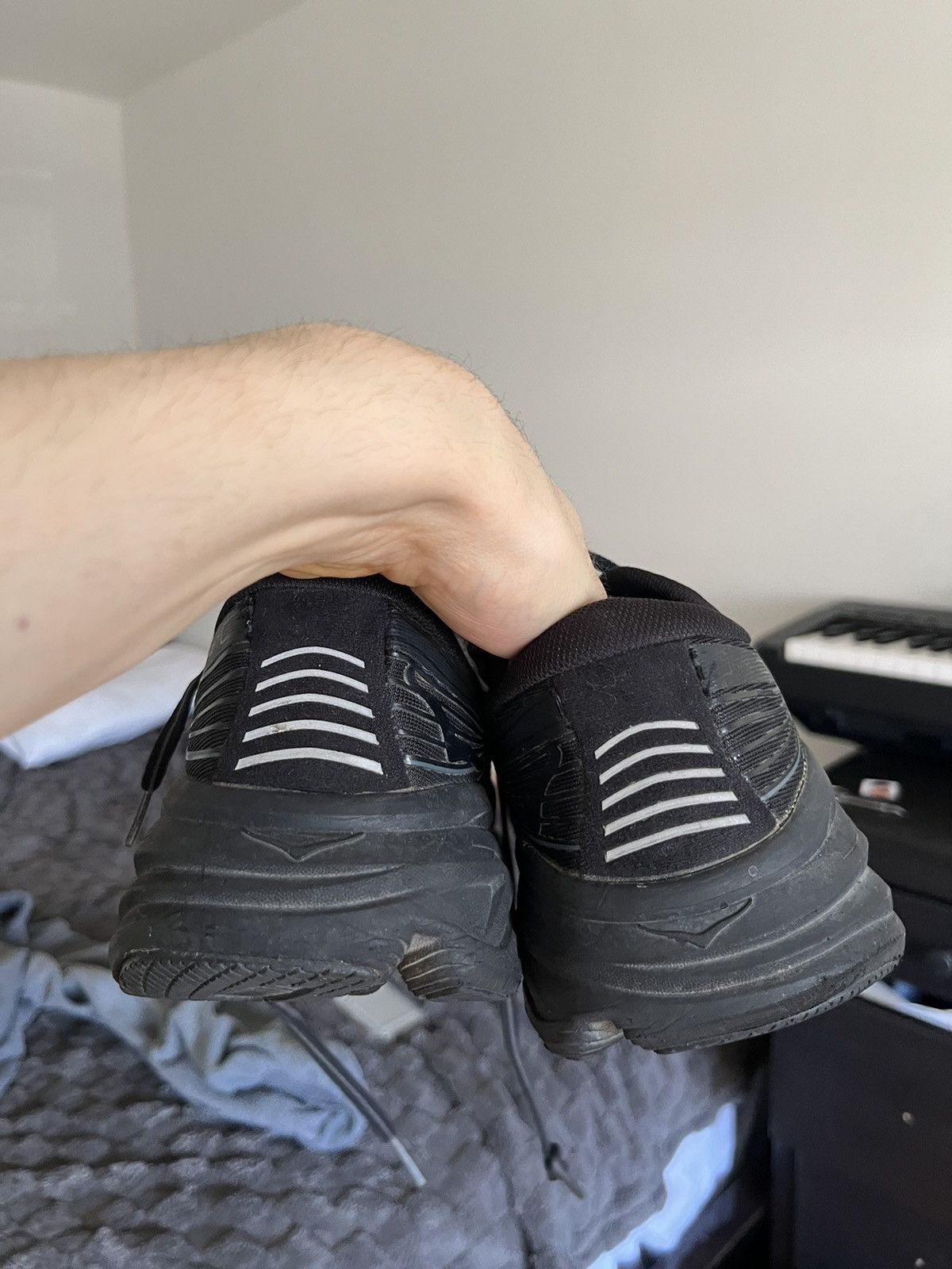 Hoka Hoka One Bondi 7 full black Size US 7 / EU 40 - 4 Thumbnail
