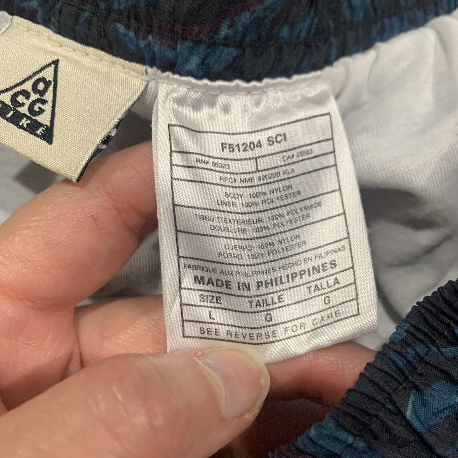 Nike Nike ACG Size L Swim Trunks Shorts Vtg 90s Geometric RARE Size US 30 / EU 46 - 7 Thumbnail