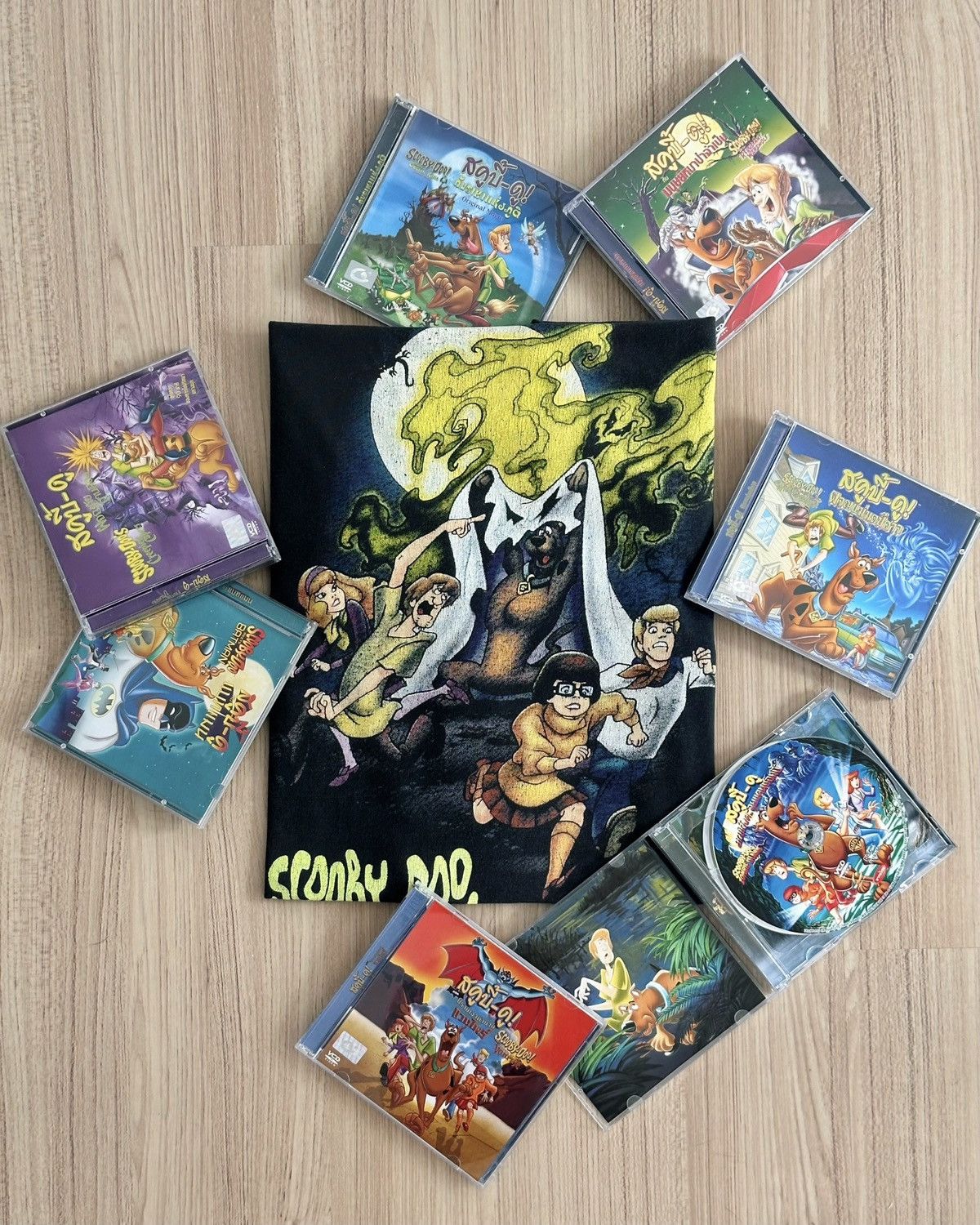 Disney VINTAGE 1997 SCOOBY DOO WHERE ARE YOU? Size US XL / EU 56 / 4 - 1 Thumbnail