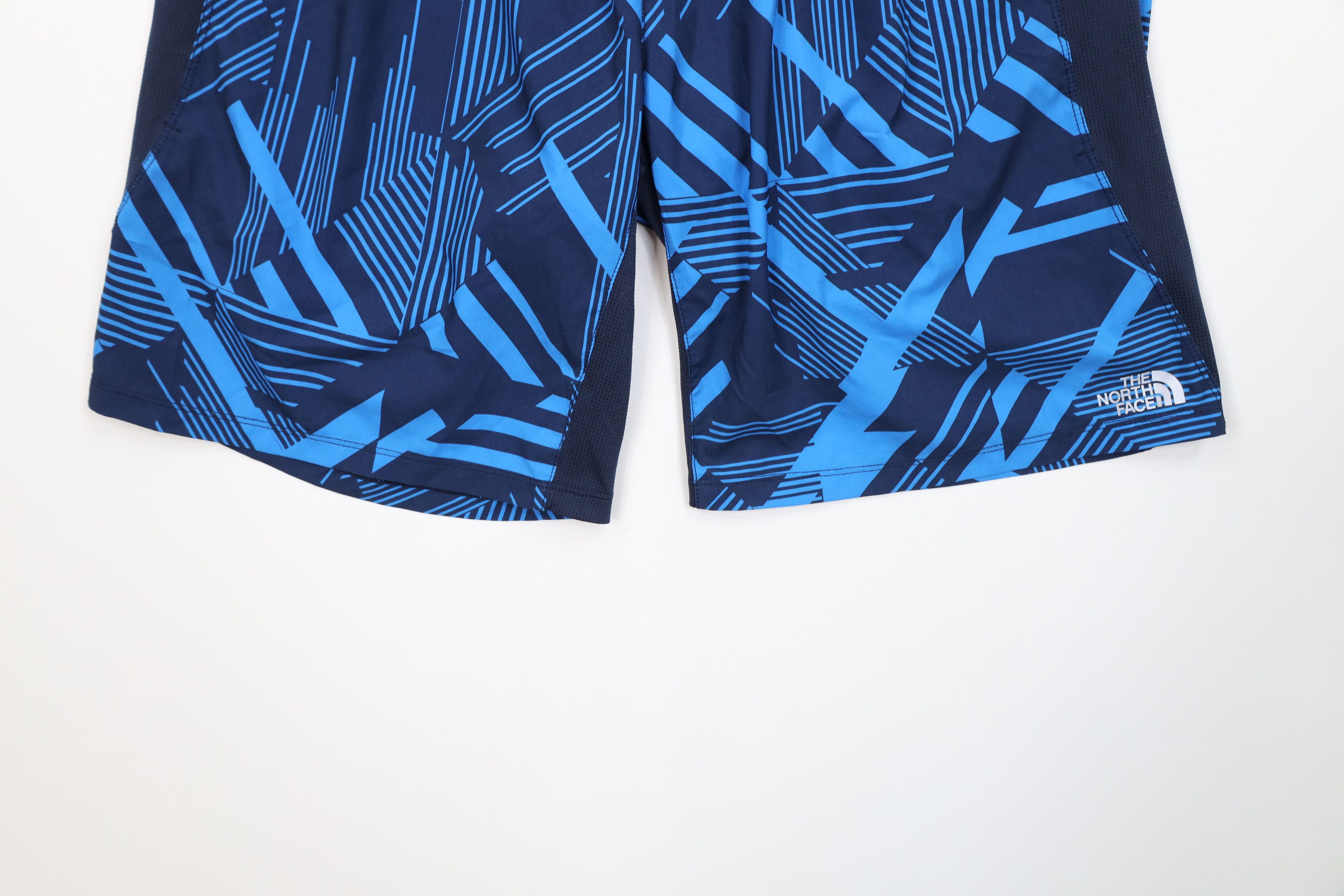 The North Face The North Face Reflective Lined Running Trekking Shorts Size US 34 / EU 50 - 4 Thumbnail