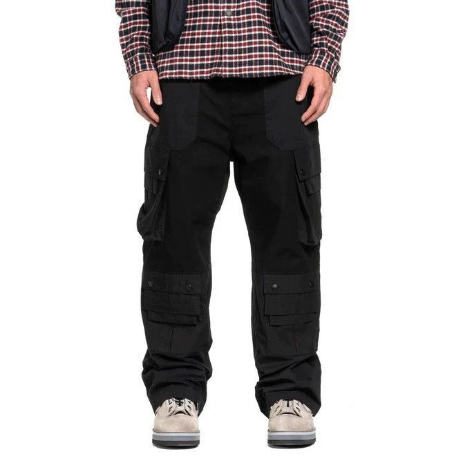 White Mountaineering Black Cargo Pants with Multiple Pockets Size 32 Size US 32 / EU 48 - 1 Thumbnail