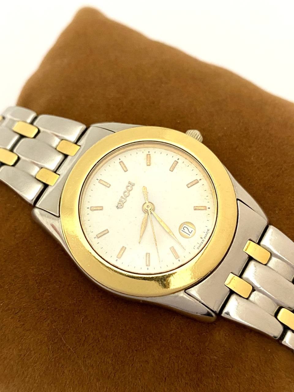 Gucci Gucci GG Logo Gold 18K Quartz Swiss 536 M Mens Wrist Watch Size ONE SIZE - 11 Thumbnail