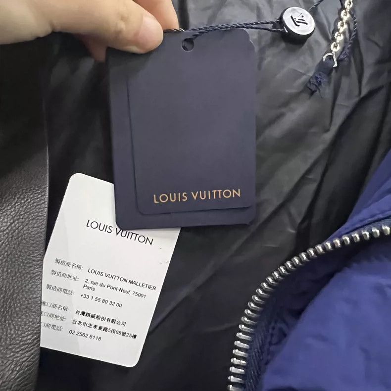 Louis Vuitton Louis Vuitton Blue standing collar down jacket Size US XL / EU 56 / 4 - 6 Thumbnail