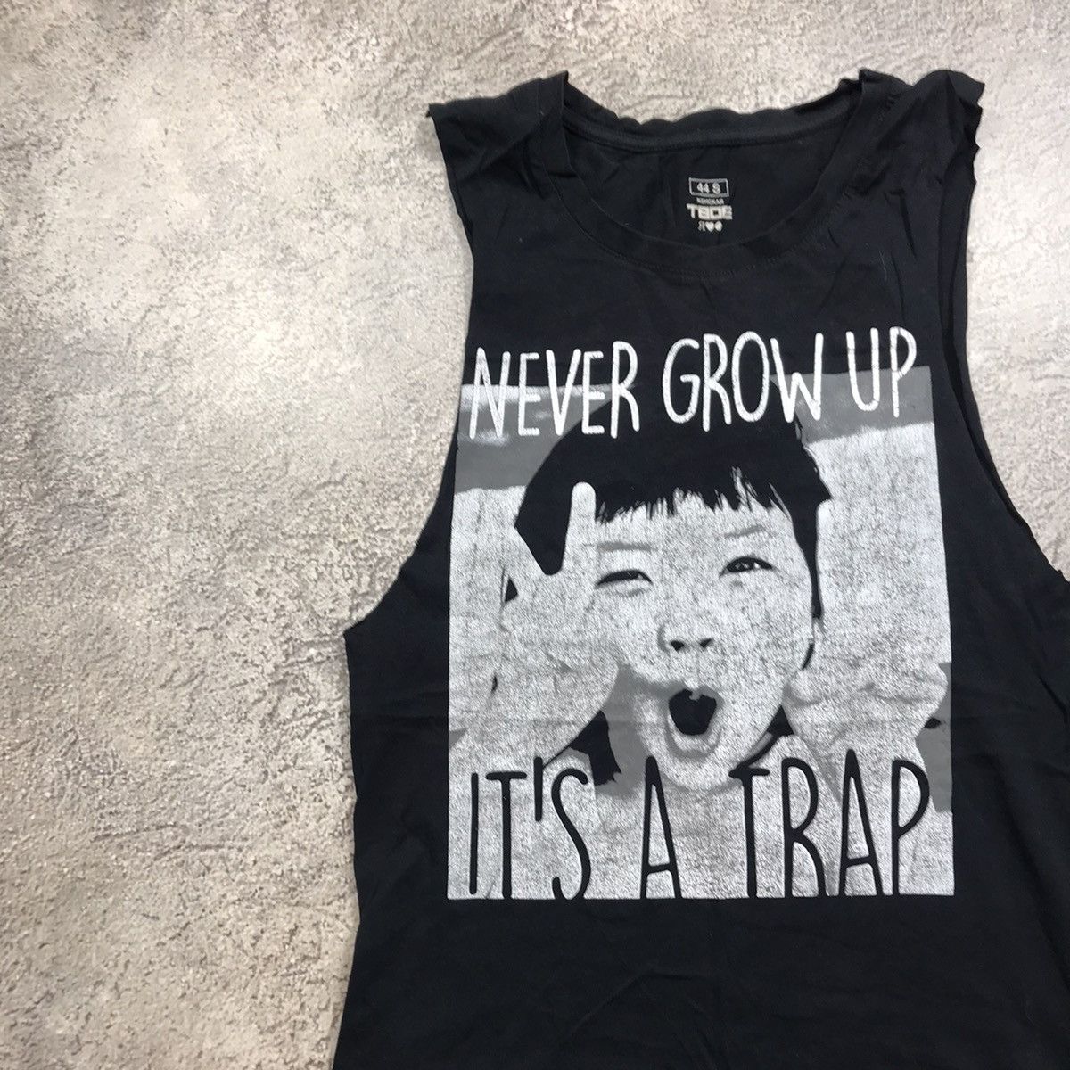 Vintage Vintage Y2K Never Grow Up Graphic Tee Skate Streetwear S Size S / US 4 / IT 40 - 3 Thumbnail