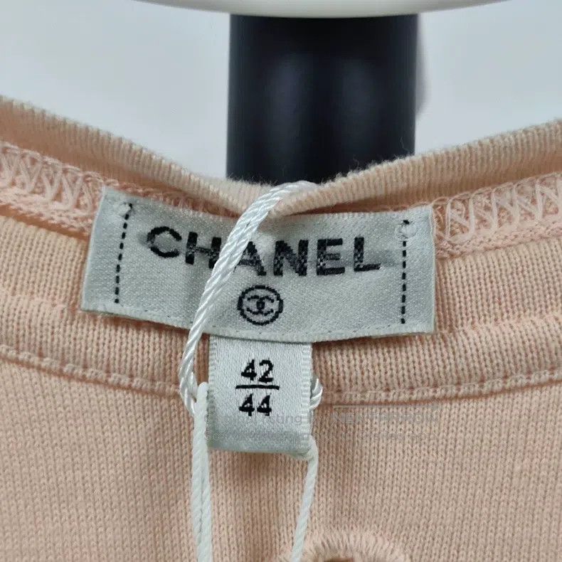 Chanel Chanel 20P Women's T-shirt Size M / US 6-8 / IT 42-44 - 3 Thumbnail