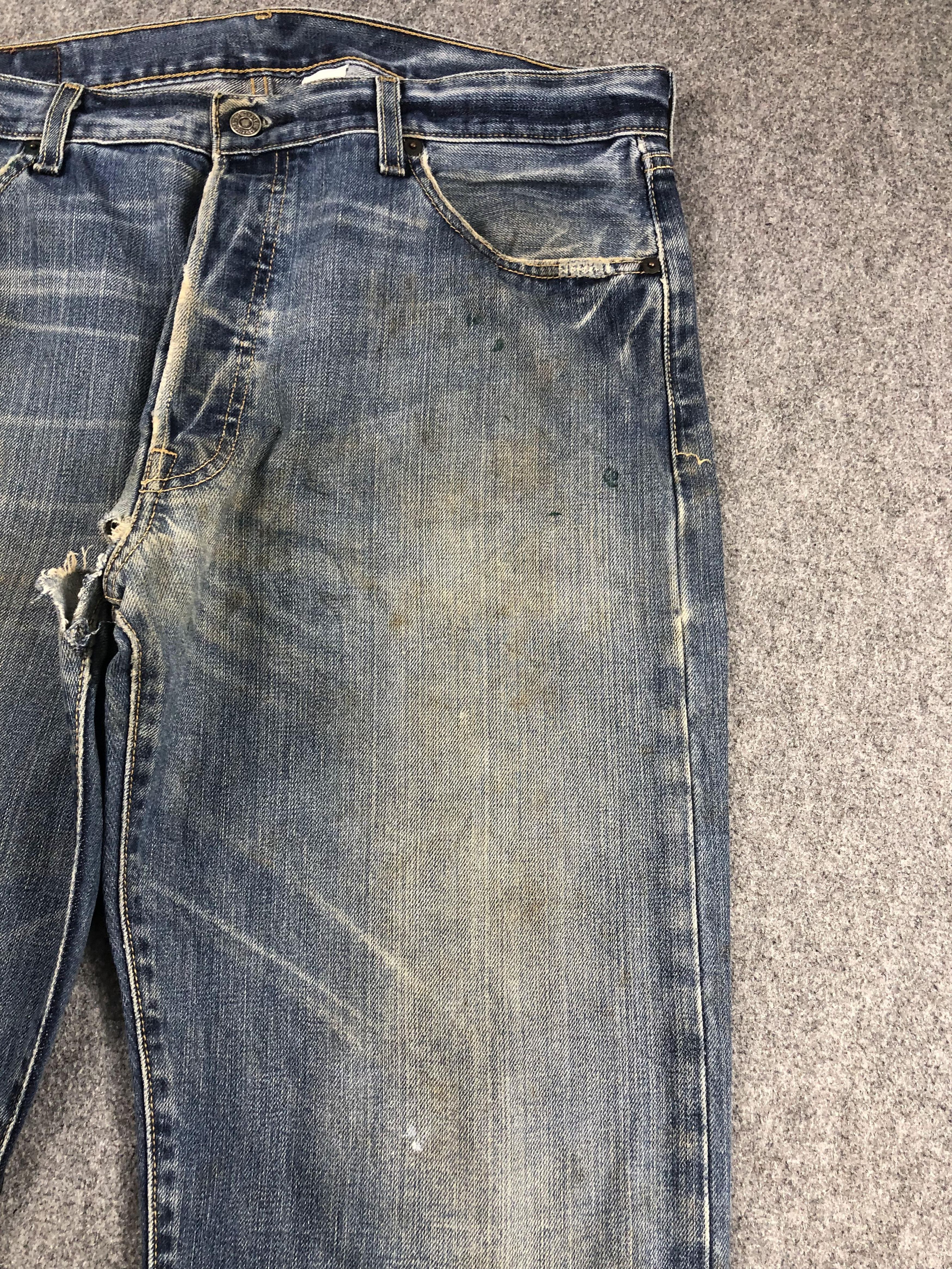 Vintage 90s Levis 501 Faded Blue Jeans DP2221