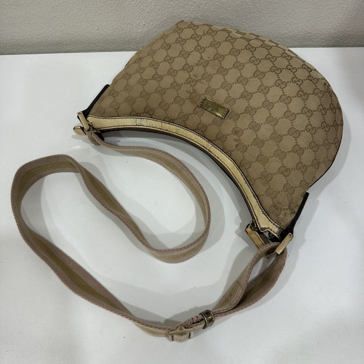 Gucci GUCCI GG HALF MOON CANVAS CROSSBODY BAG 18 Size ONE SIZE - 20 Thumbnail