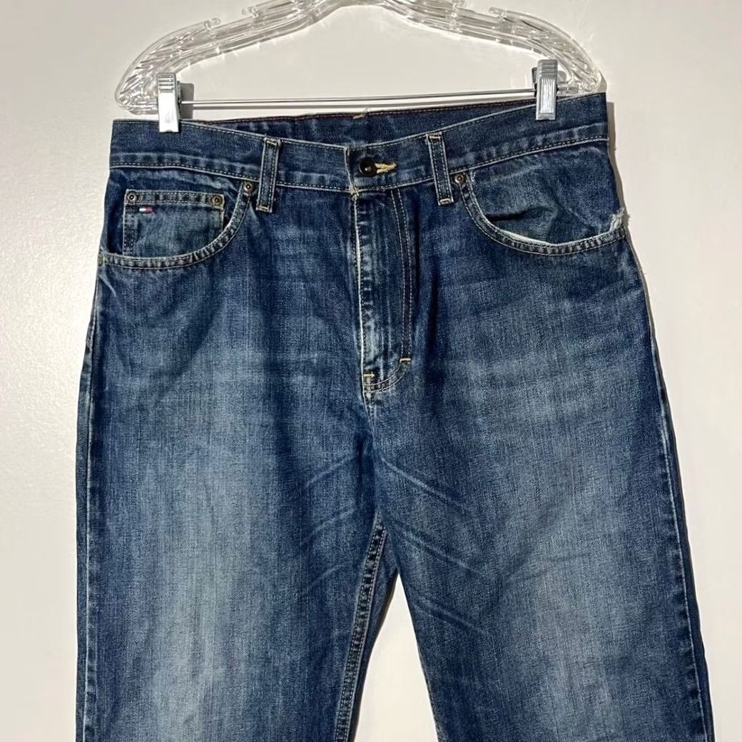 Tommy Hilfiger Tommy Hilfiger Jeans Mens 32x30 Blue Easy Fit Straight Leg Denim M39 Size US 32 / EU 48 - 2 Thumbnail