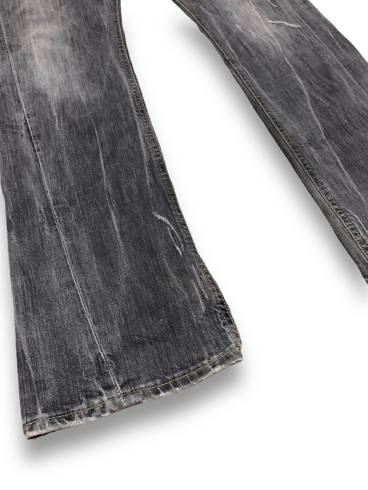 Undercover × Uniqlo Vintage Uniqlo Faded Wash Slim Bootcut Grunge Jeans Size US 31 - 10 Thumbnail