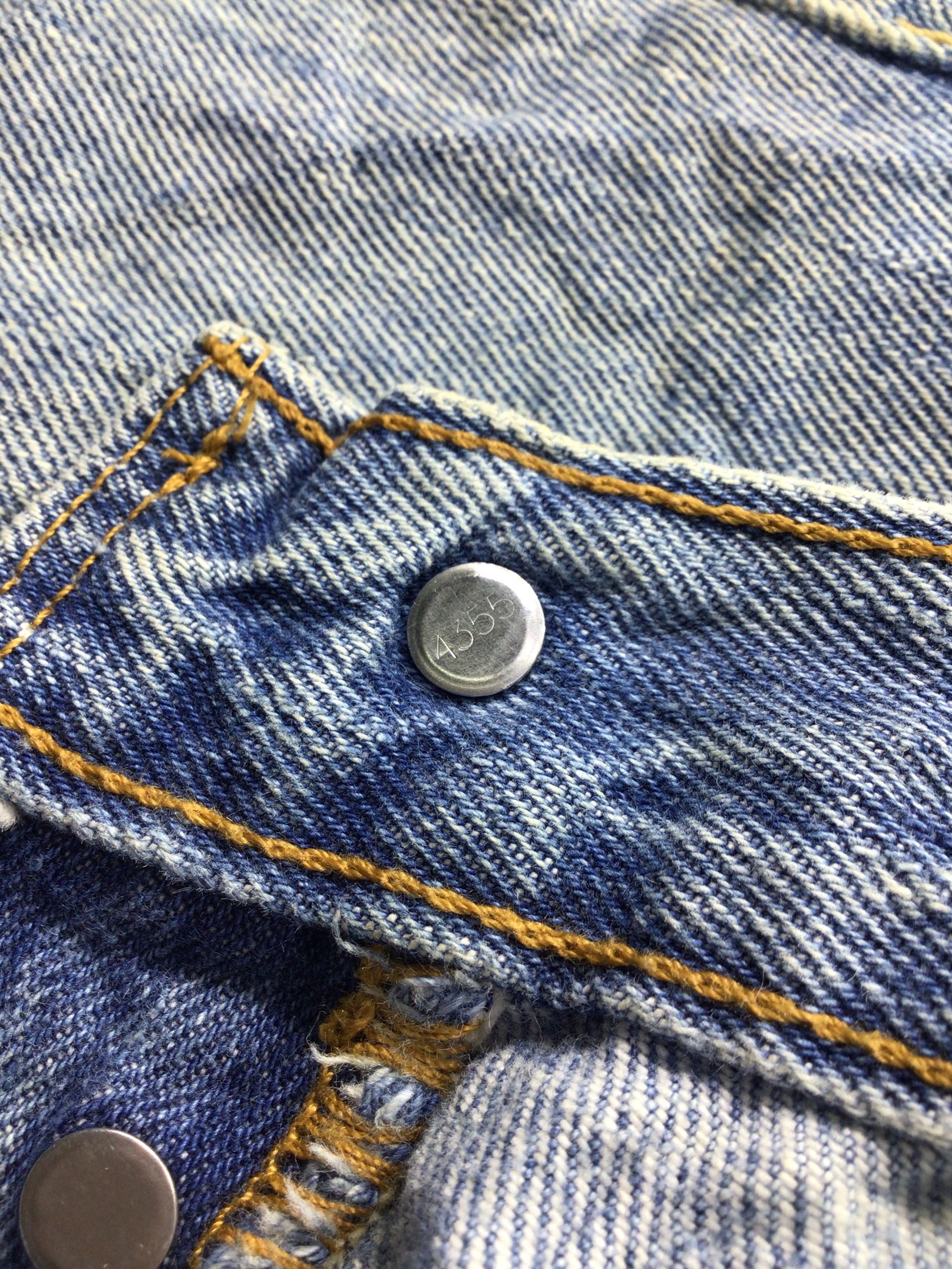 Levi's Vintage Levis 501 Jeans Dirty Medium Wash Denim KJ234 Size US 33 - 8 Thumbnail