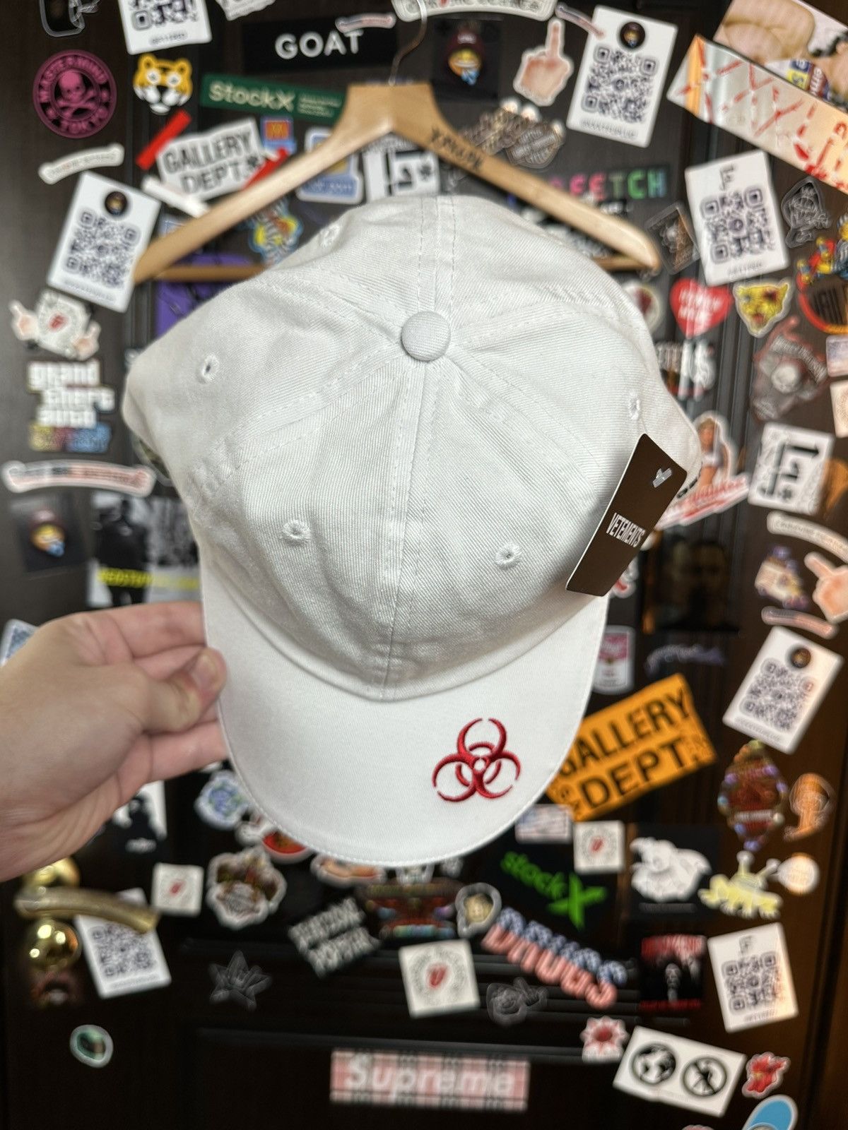Vetements Vetements Genetically Modified White Cap Size ONE SIZE - 4 Thumbnail