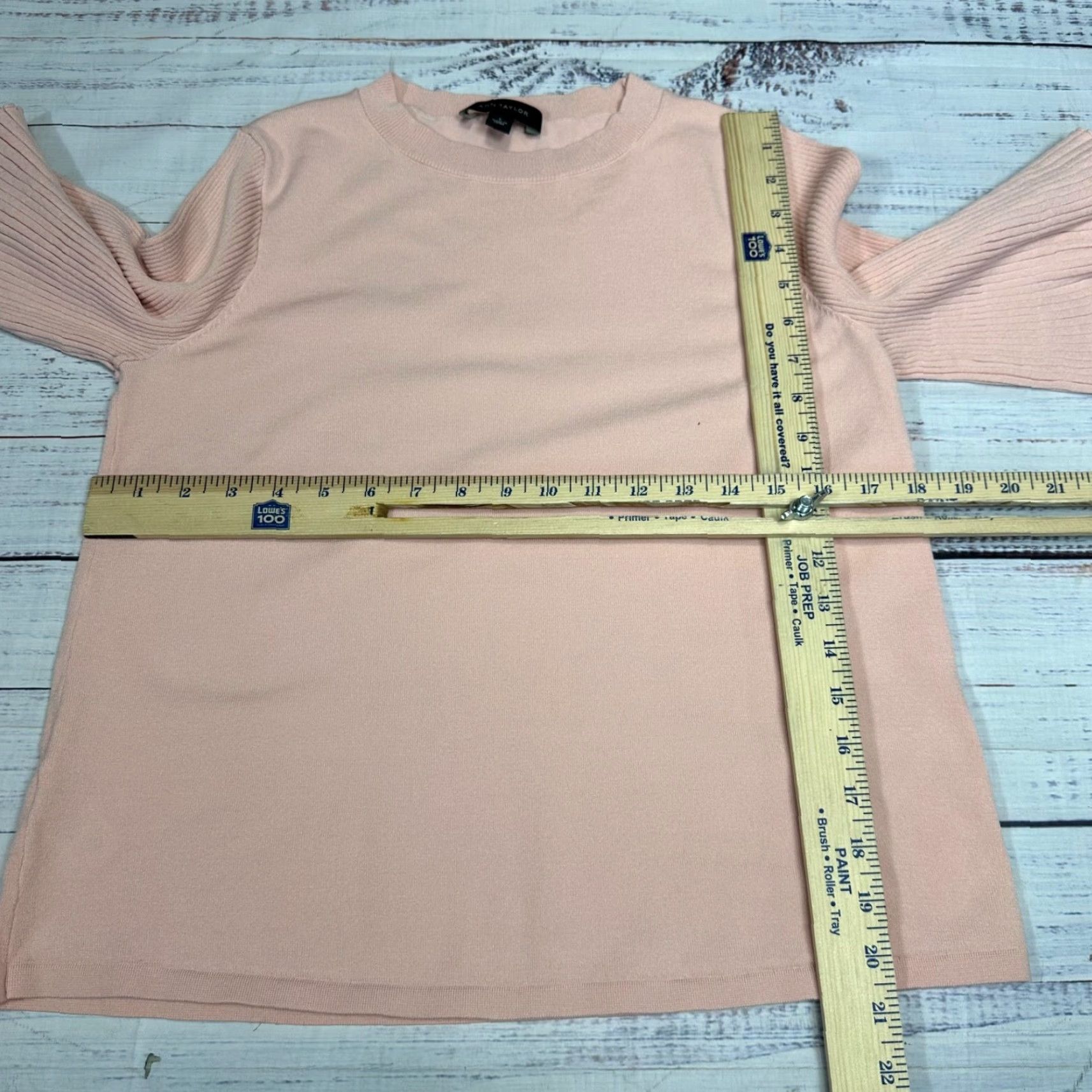 Ann Taylor Ann Taylor Blouse Shinny Knit Pink Bell Sleeve Crew Neck Sz L Womens Size L / US 10 / IT 46 - 2 Thumbnail