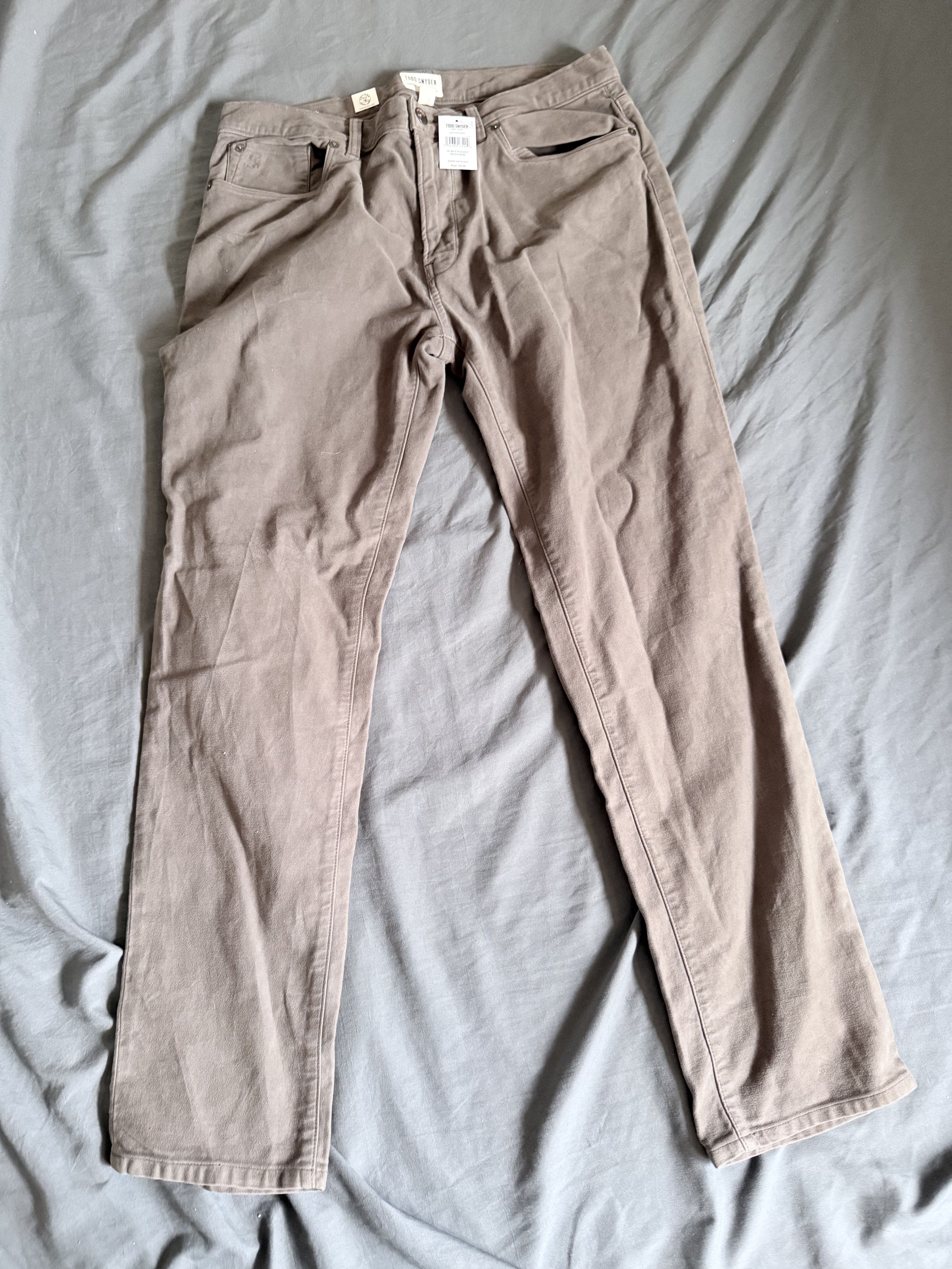 Todd Snyder Slim Fit 5-Pocket Italian Moleskin Pant in Hickory 32x30 Size US 32 / EU 48 - 1 Thumbnail