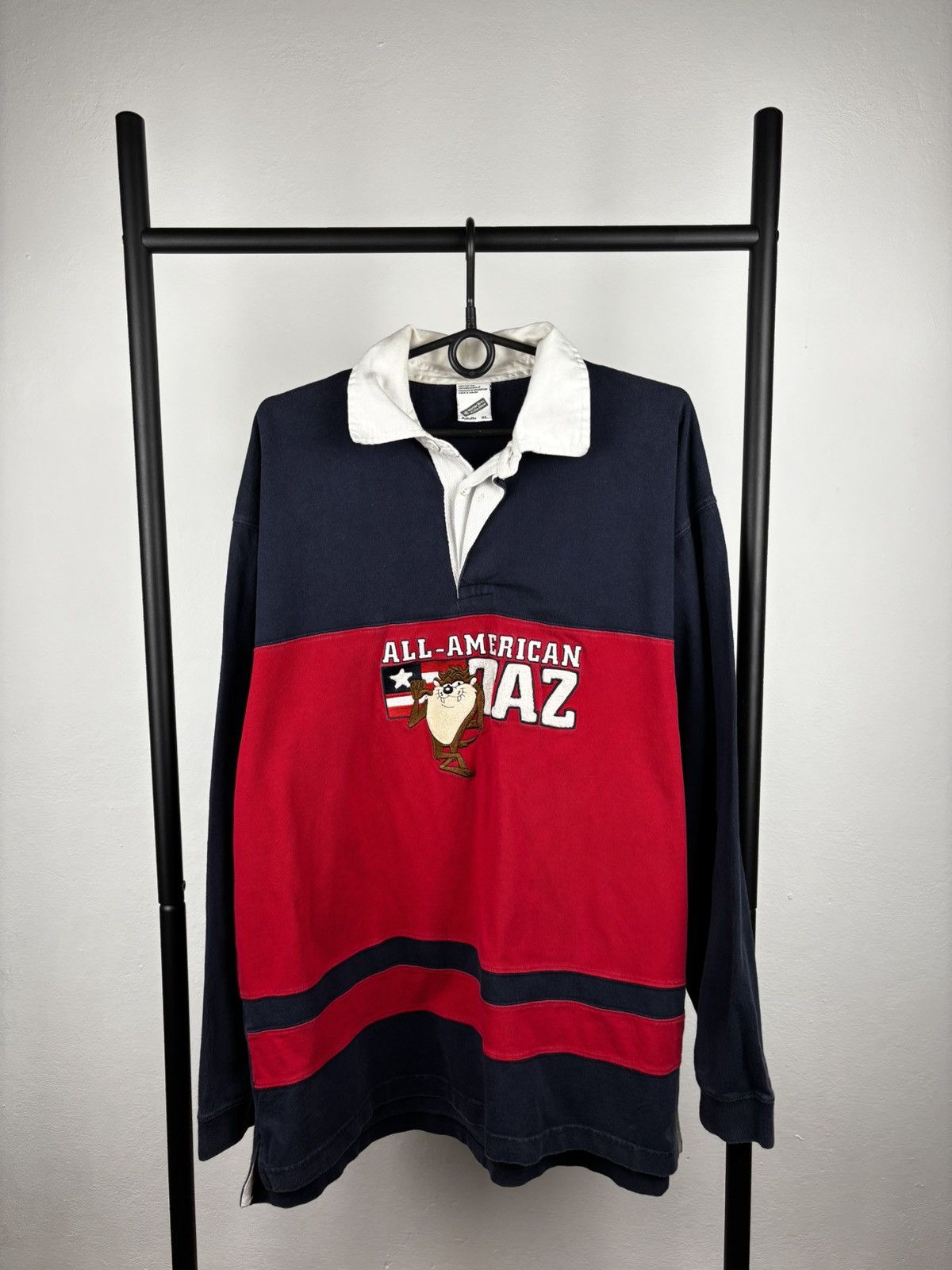 Vintage Looney Tunes All-American Diaz sweatshirt size XL Size US XL / EU 56 / 4 - 1 Thumbnail