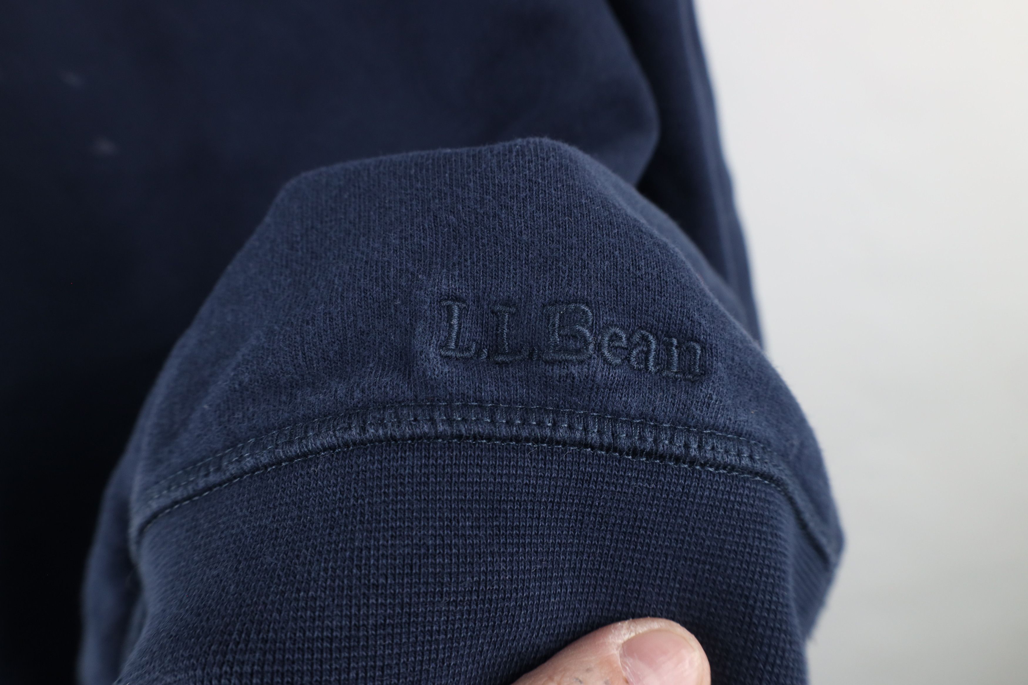 L.L. Bean × Vintage Vintage LL Bean Spell Out Crewneck Sweatshirt Navy Blue Size US L / EU 52-54 / 3 - 4 Thumbnail