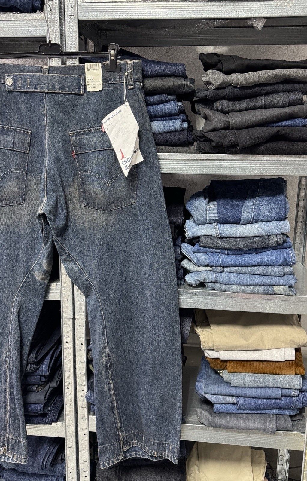 Levi's NWT Levi’s Engineered Jeans Mens Twisted Buckle Back Leg Zip Size US 33 - 3 Thumbnail