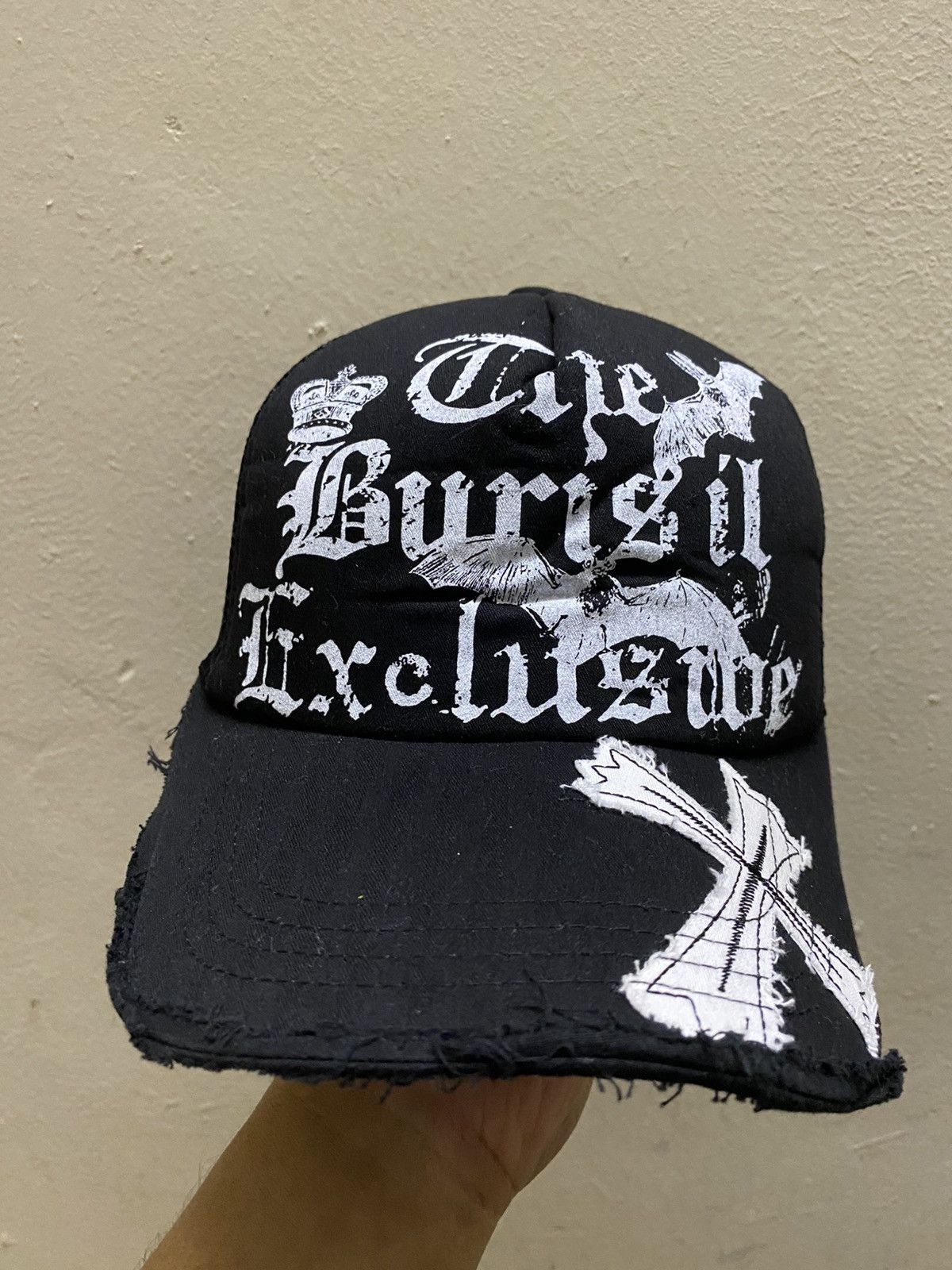If Six Was Nine × Le Grande Bleu (L.G.B.) Y2K Poem Distressed Trucker Cap Size ONE SIZE - 1 Thumbnail