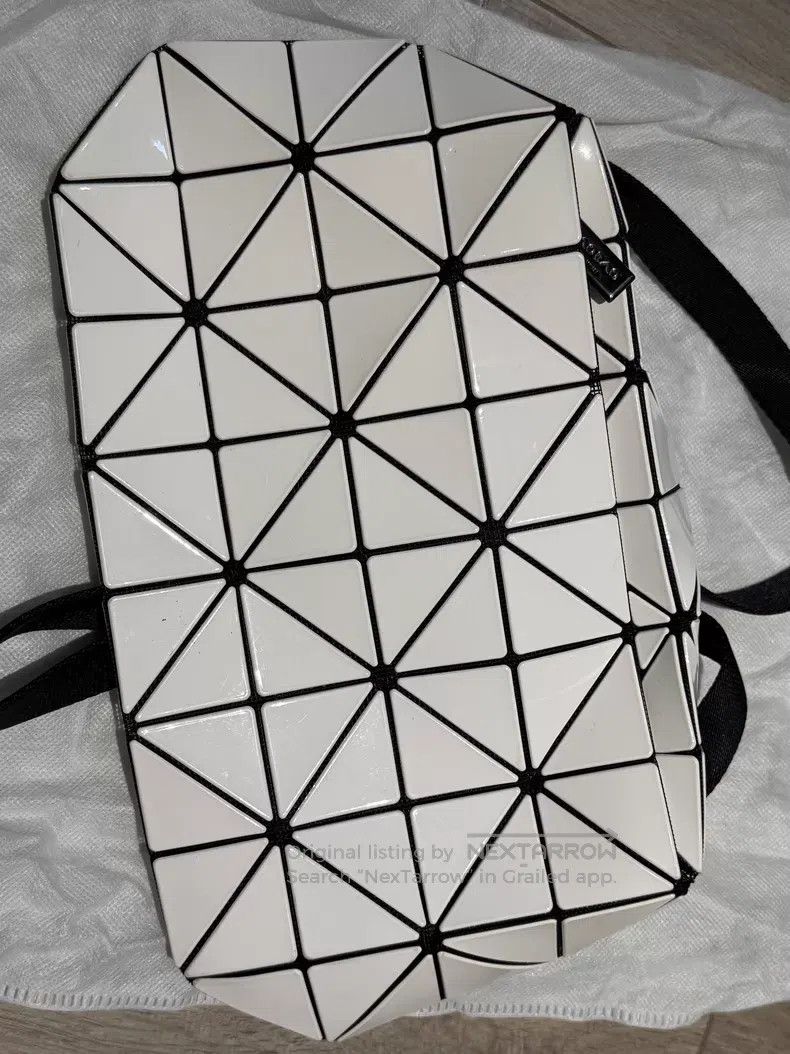 Issey Miyake Issey Miyake White Rhombus Pillow Bag Size ONE SIZE - 2 Thumbnail