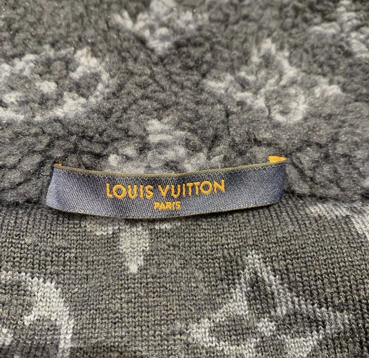 Louis Vuitton Louis Vuitton Blue floral printed teddy jacket 2412- Size US M / EU 48-50 / 2 - 8 Thumbnail