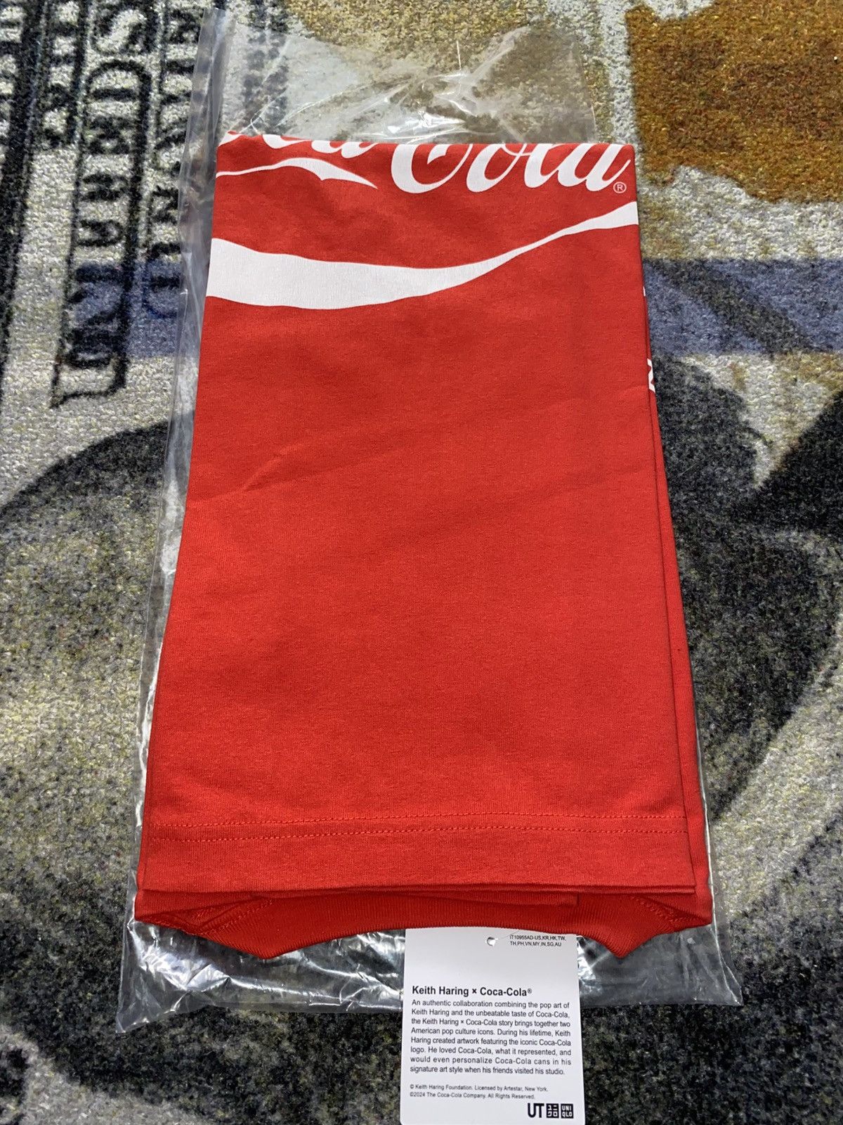 Coca Cola × Keith Haring × Uniqlo Uniqlo x Keith Haring x Coca Cola UT Graphic Tee Size US M / EU 48-50 / 2 - 2 Thumbnail