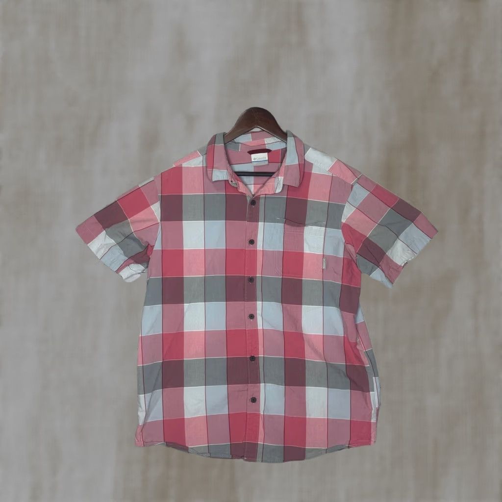 Vintage Columbia Shirt Men's Size L Short Sleeve Plaid Button Up Casual Lightweight Pink Size US L / EU 52-54 / 3 - 1 Thumbnail