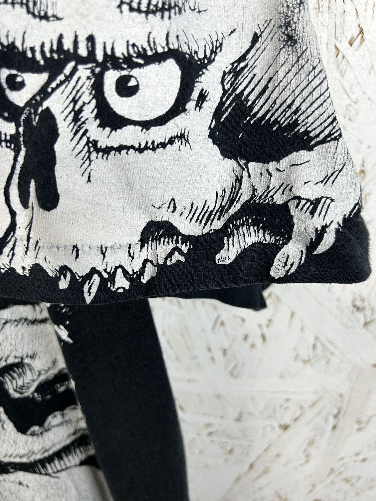 Vintage 90s Vintage Skulls AOP Allover Print Screen Stars Art Tee Size US L / EU 52-54 / 3 - 6 Thumbnail
