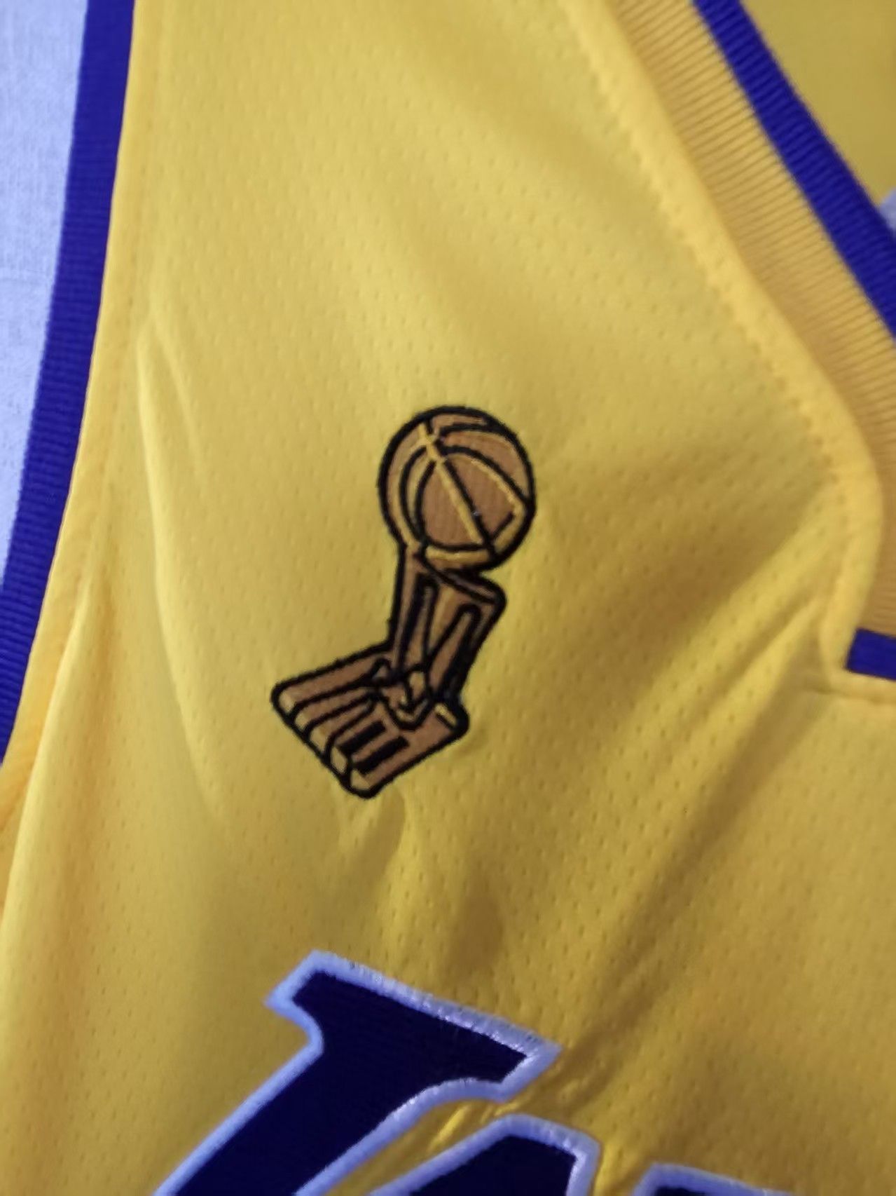 NBA Laker #24 Kobe Bryant Jersey Double Stitched Yellow Size US M / EU 48-50 / 2 - 4 Thumbnail
