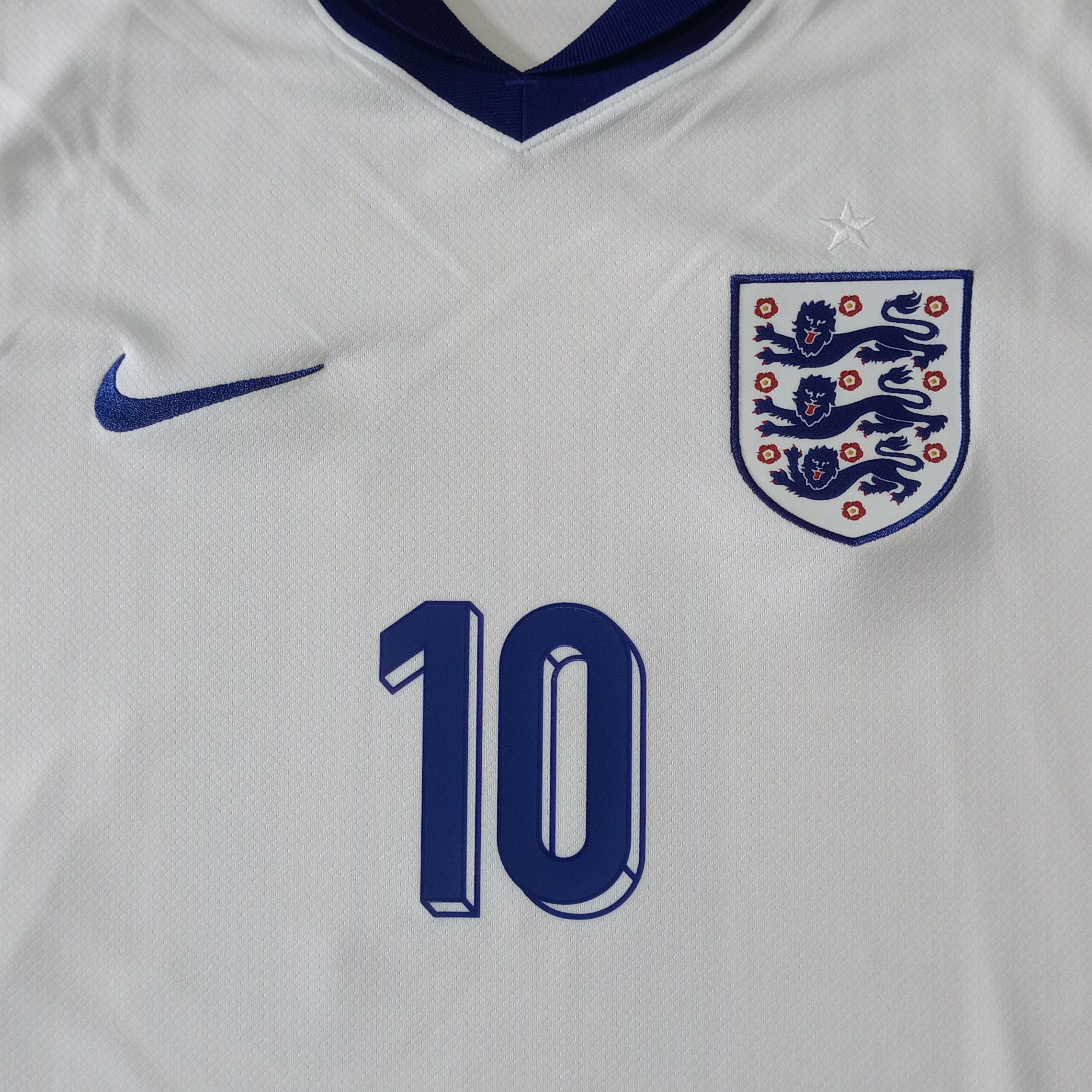Nike England Euro 2024 Home Jersey Jude Bellingham 10 Size US L / EU 52-54 / 3 - 3 Thumbnail