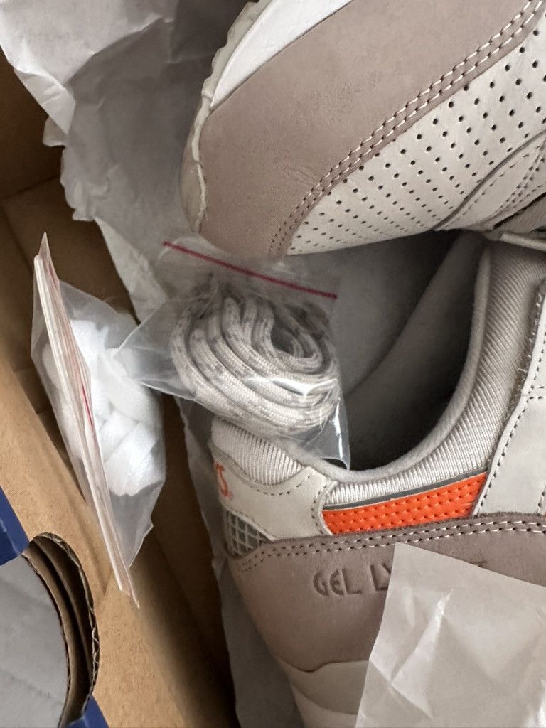 Asics × Kith Asics Gel Lyte III 3 x Ronnie Fieg KITH Remastered Size US 11.5 / EU 44-45 - 14 Thumbnail