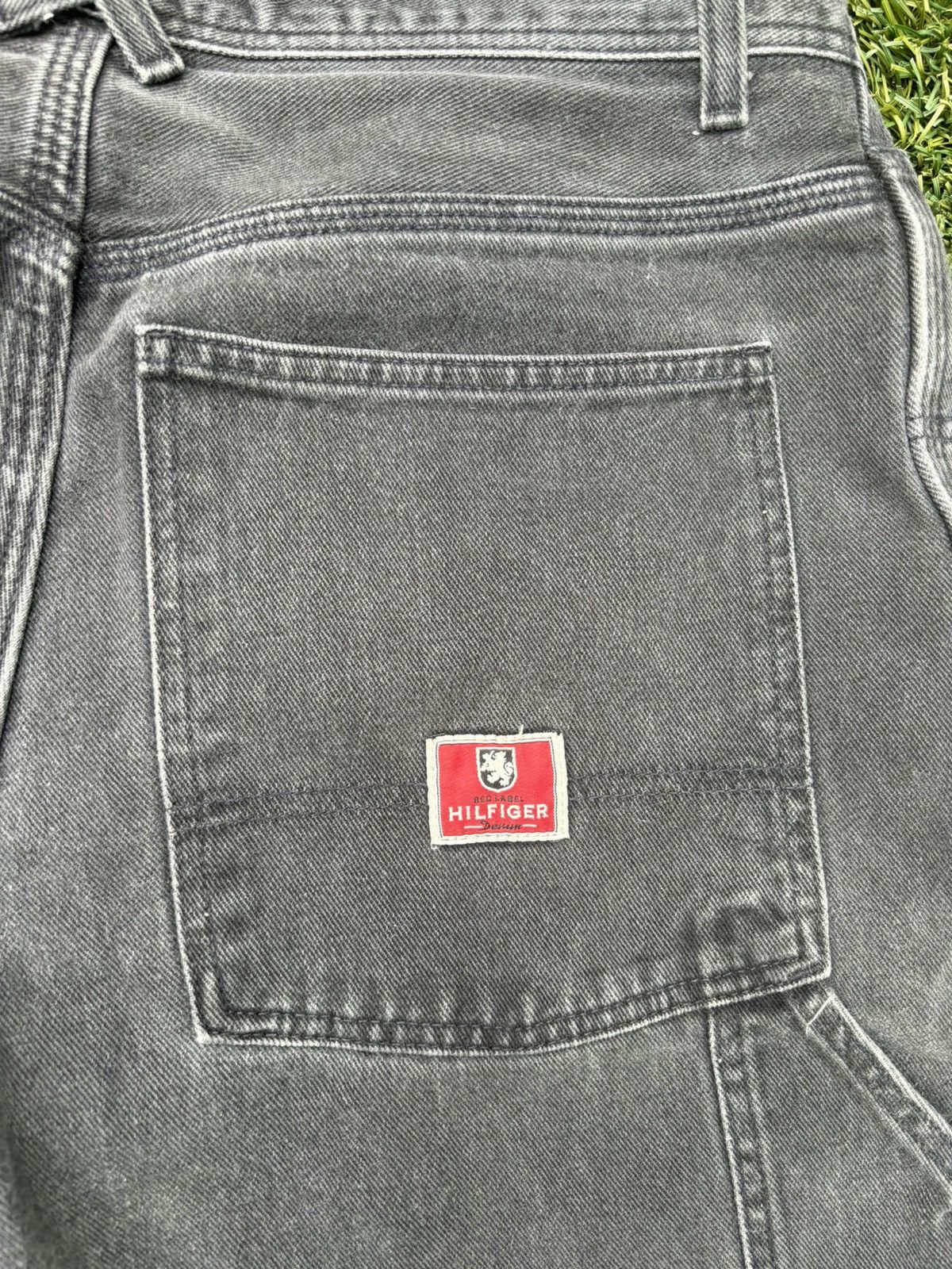 Tommy Hilfiger Tommy Hilfiger Jorts Size US 32 / EU 48 - 4 Thumbnail