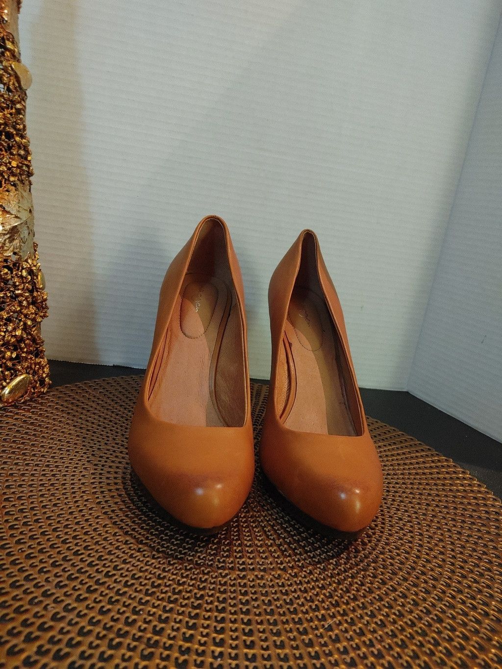 Halo Halogen Classic Heels Size 9.5 Size US 9 / IT 39 - 2 Thumbnail