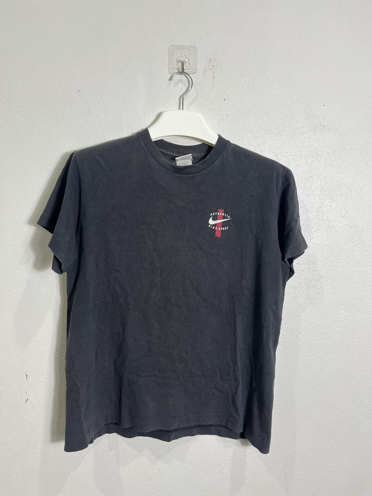 Vintage Vintage 90s NIKE DUNK Tshirt Size US S / EU 44-46 / 1 - 2 Thumbnail