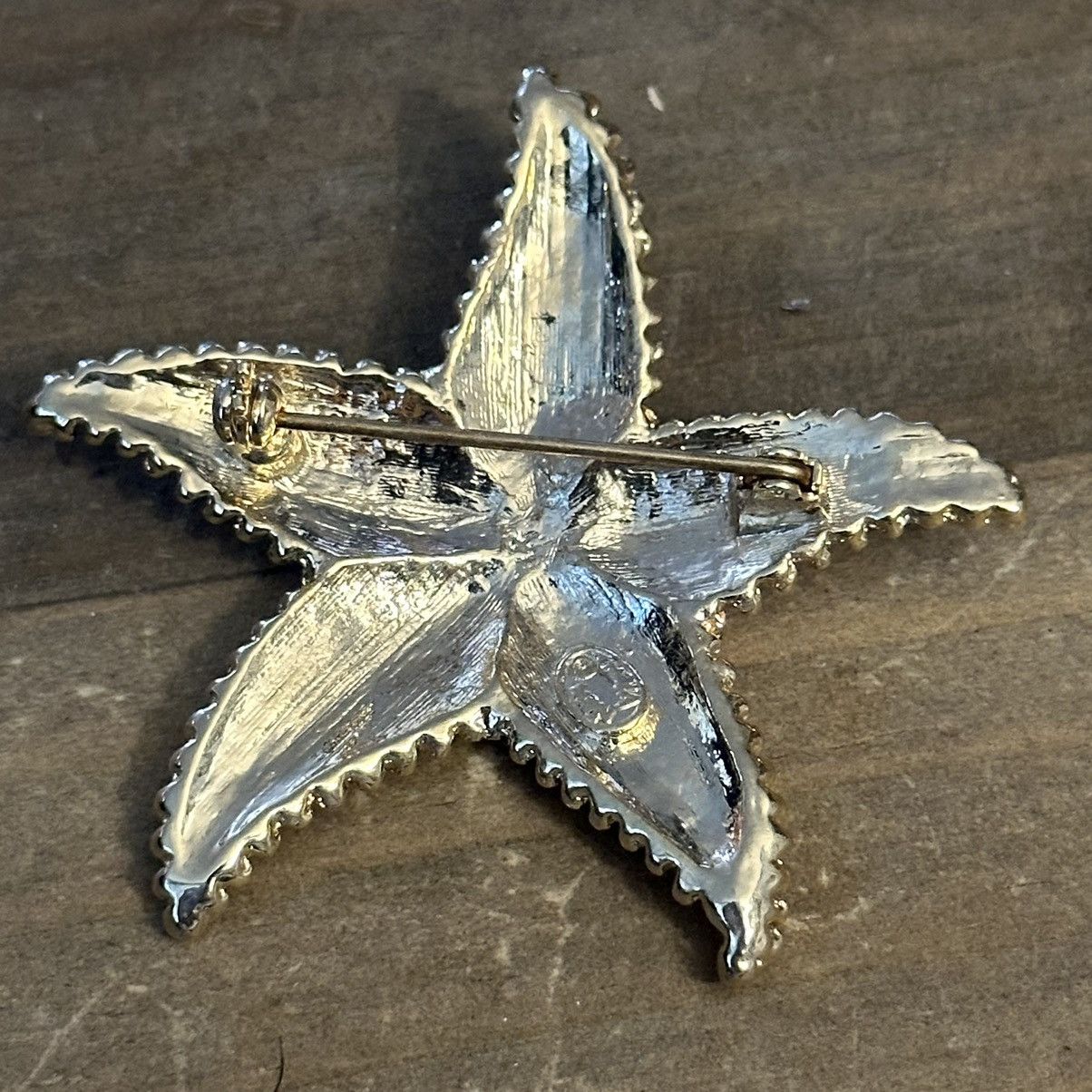 Vintage Vintage gold tone starfish brooch Size ONE SIZE - 3 Thumbnail
